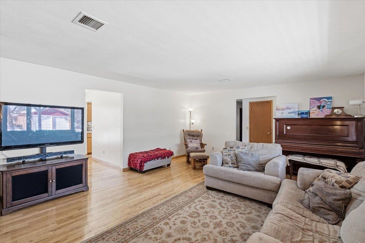 720 BUENA VISTA St - Photo 8