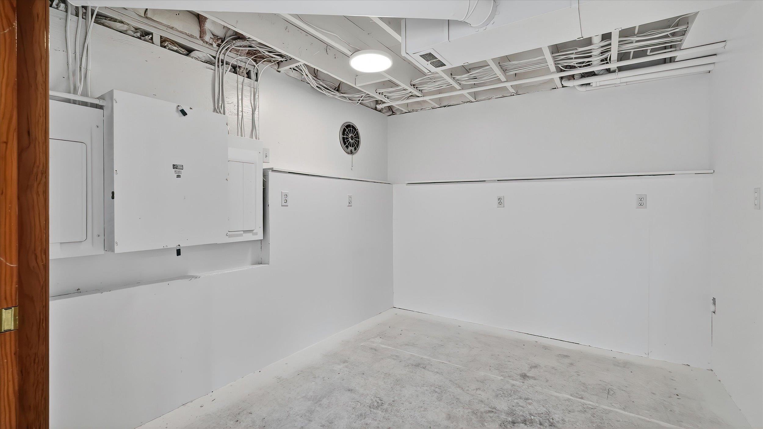 14710 E 36th Ave - Photo 27