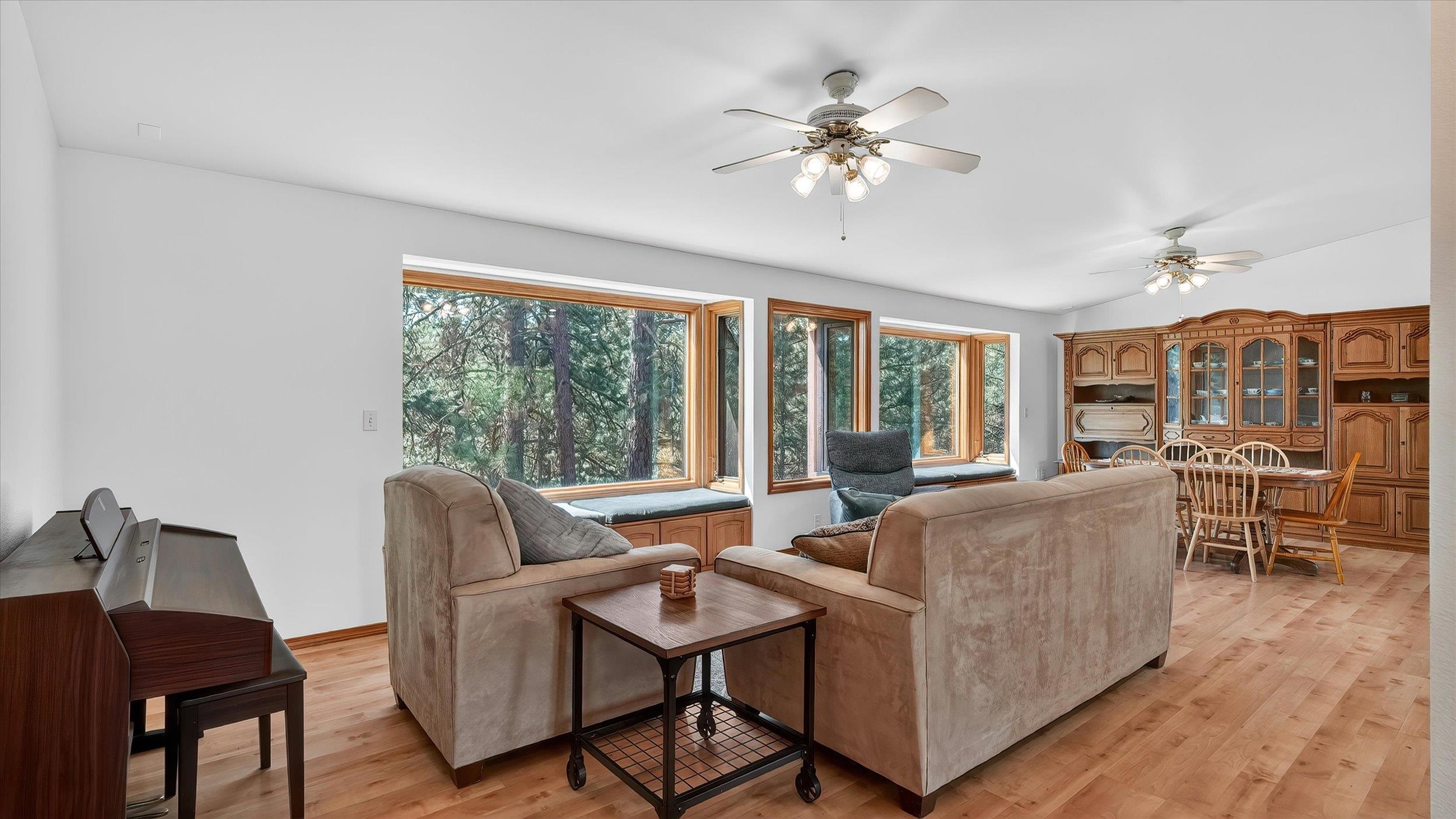 14710 E 36th Ave - Photo 4
