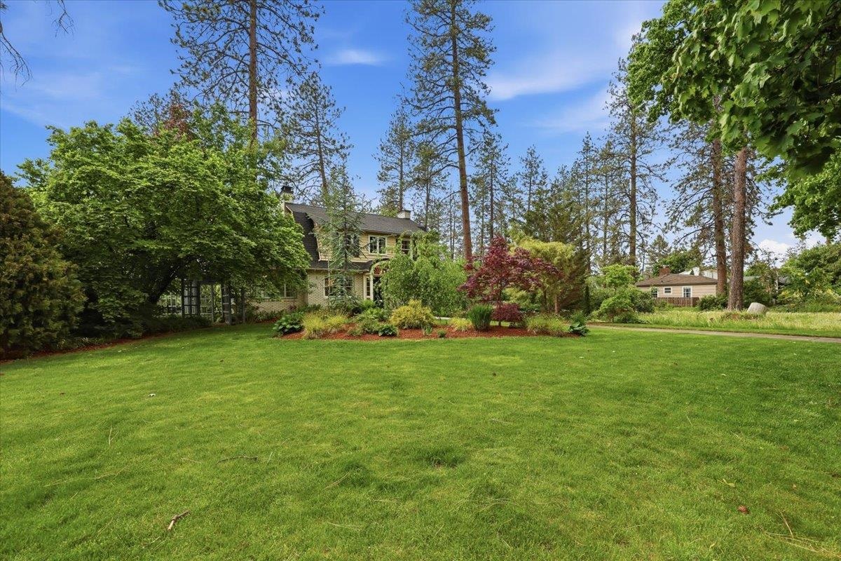 3408 S Manito Blvd - Photo 3