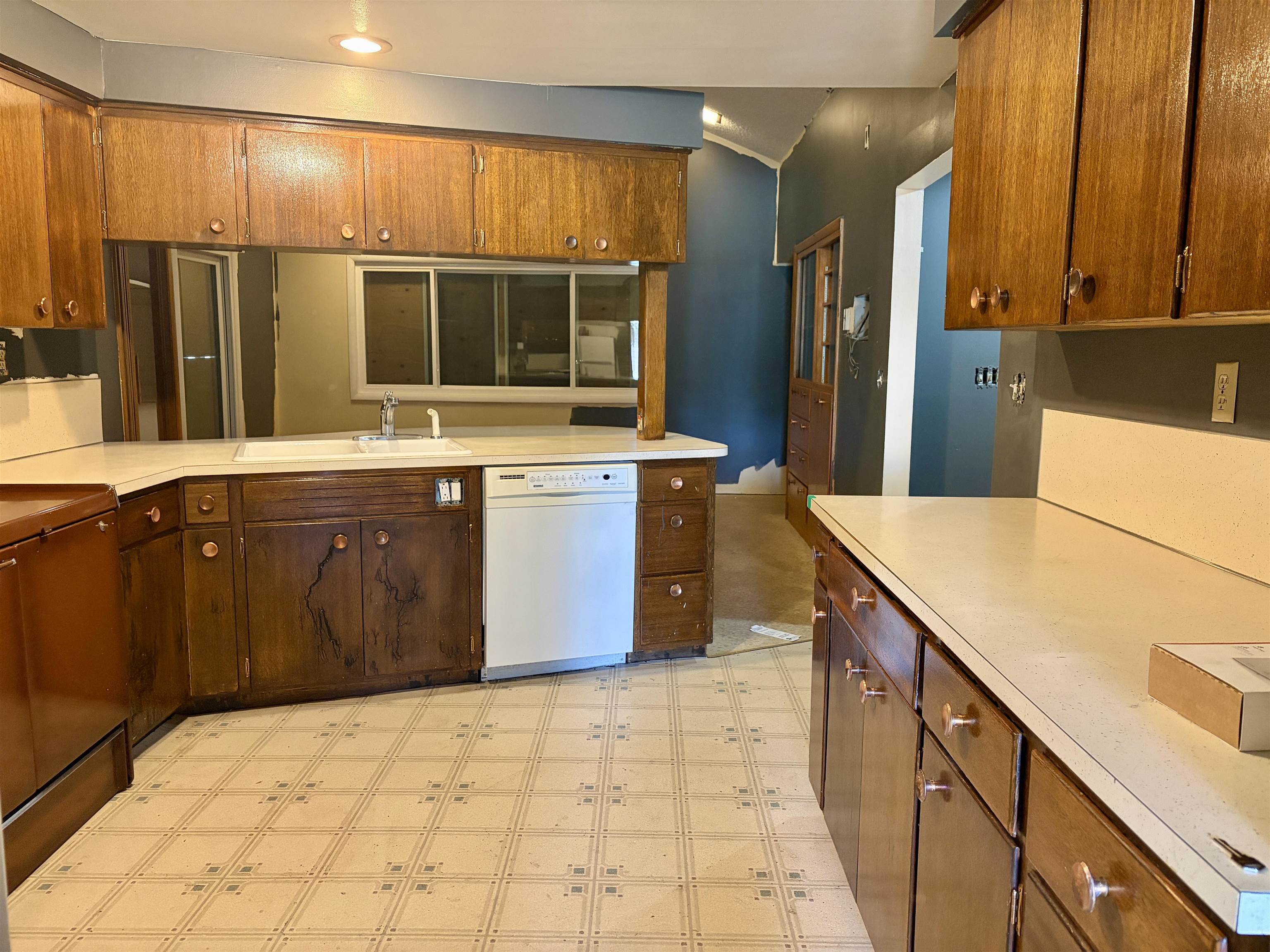 1010 N Fox Rd - Photo 9