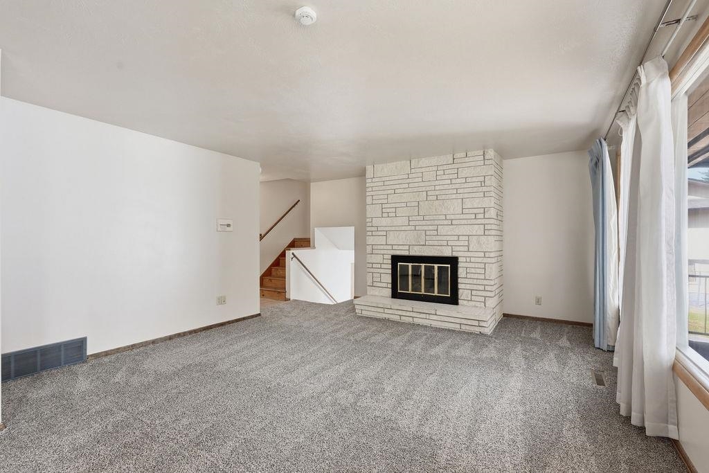 13313 E 11th Ave - Photo 16