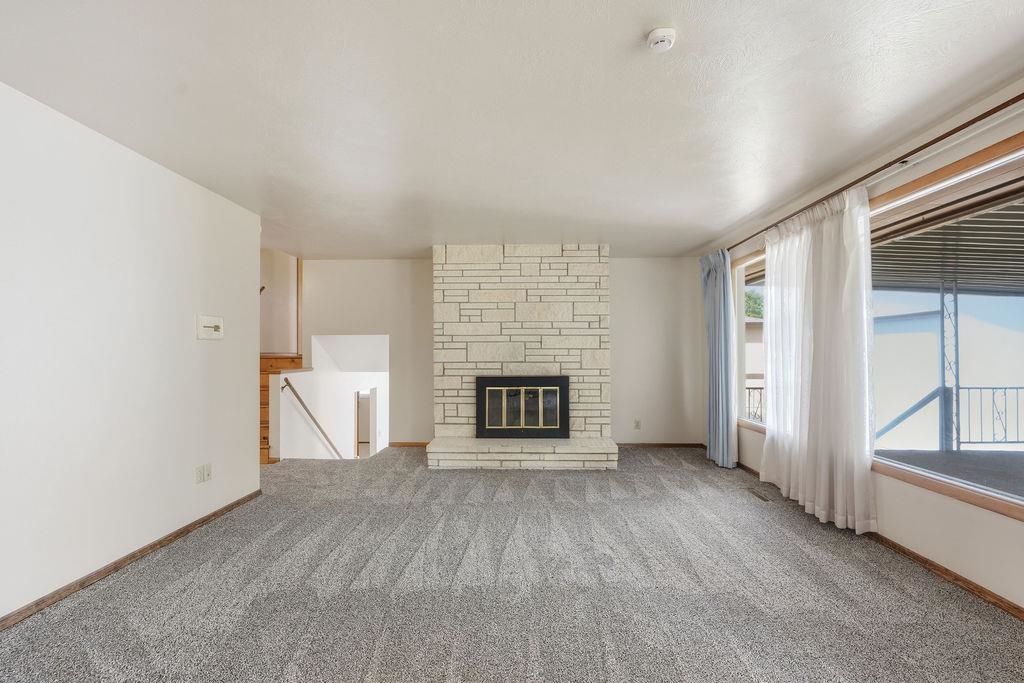 13313 E 11th Ave - Photo 17