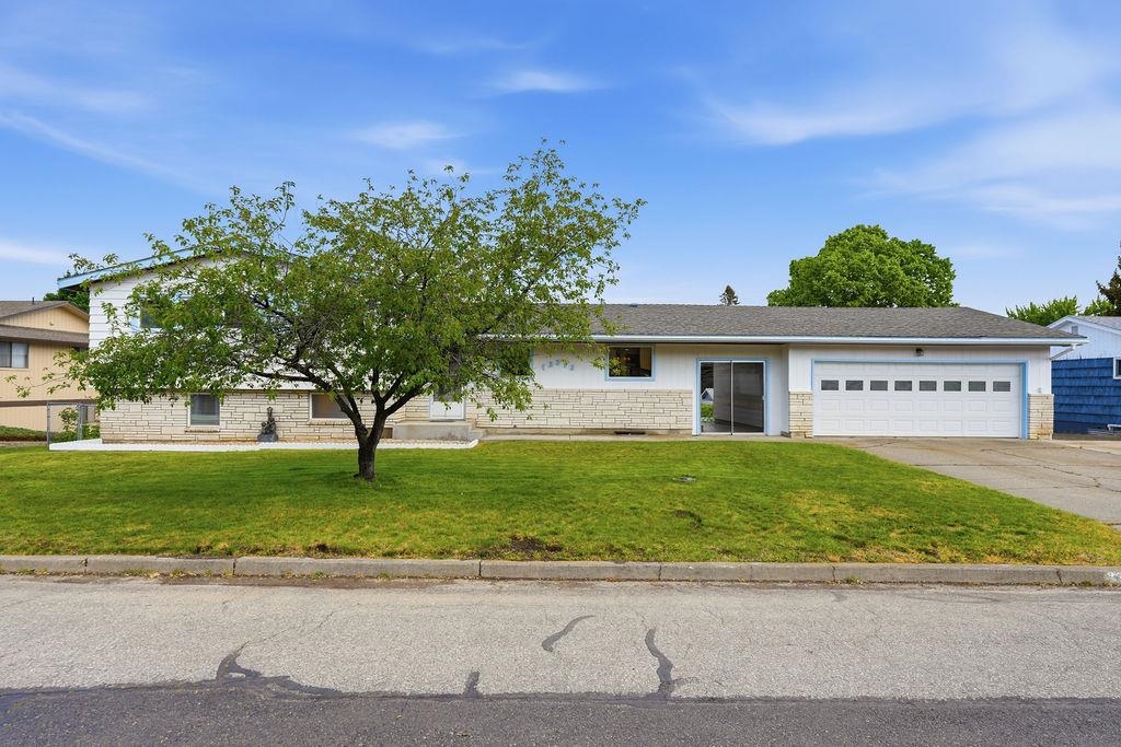 13313 E 11th Ave - Photo 3