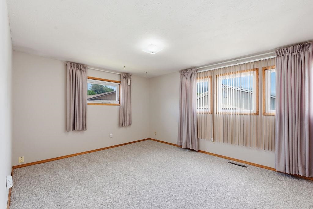 13313 E 11th Ave - Photo 24