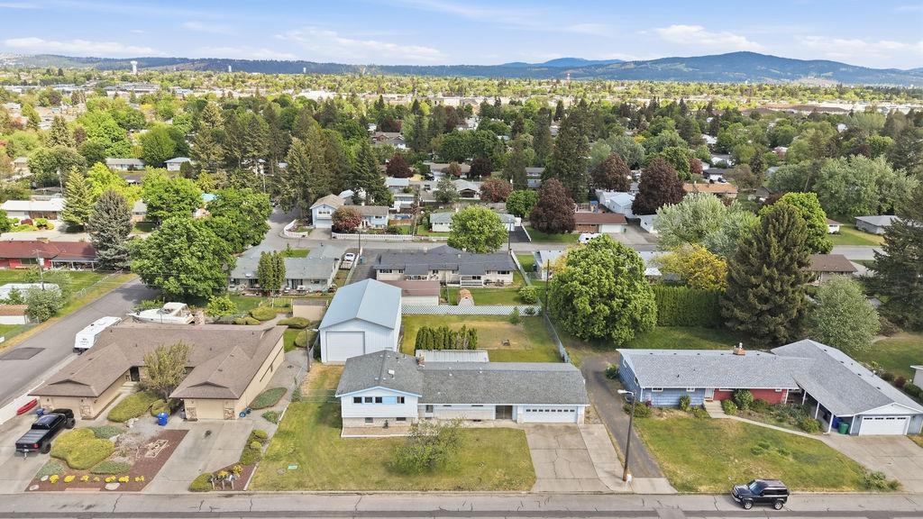 13313 E 11th Ave - Photo 4