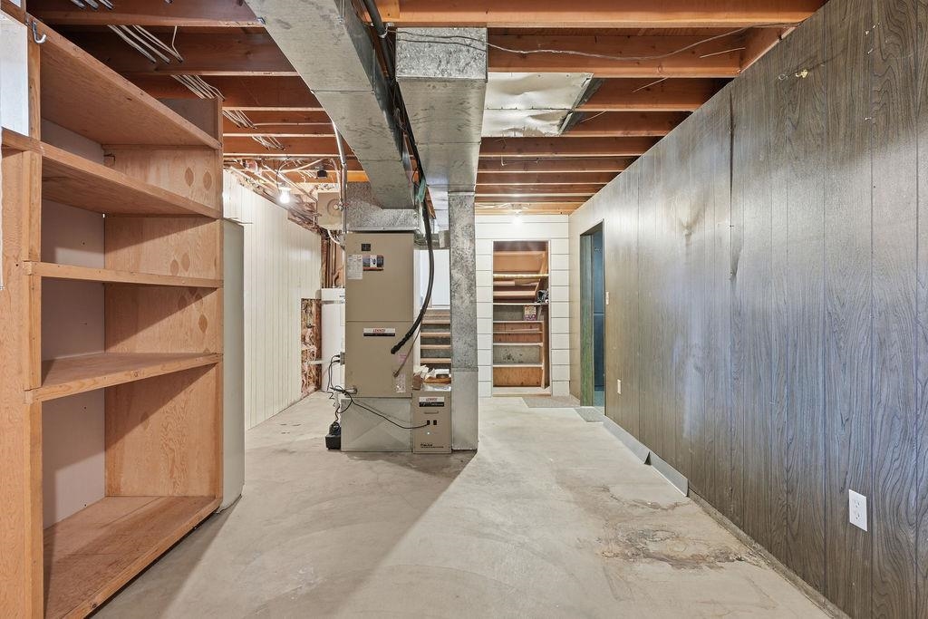 13313 E 11th Ave - Photo 34