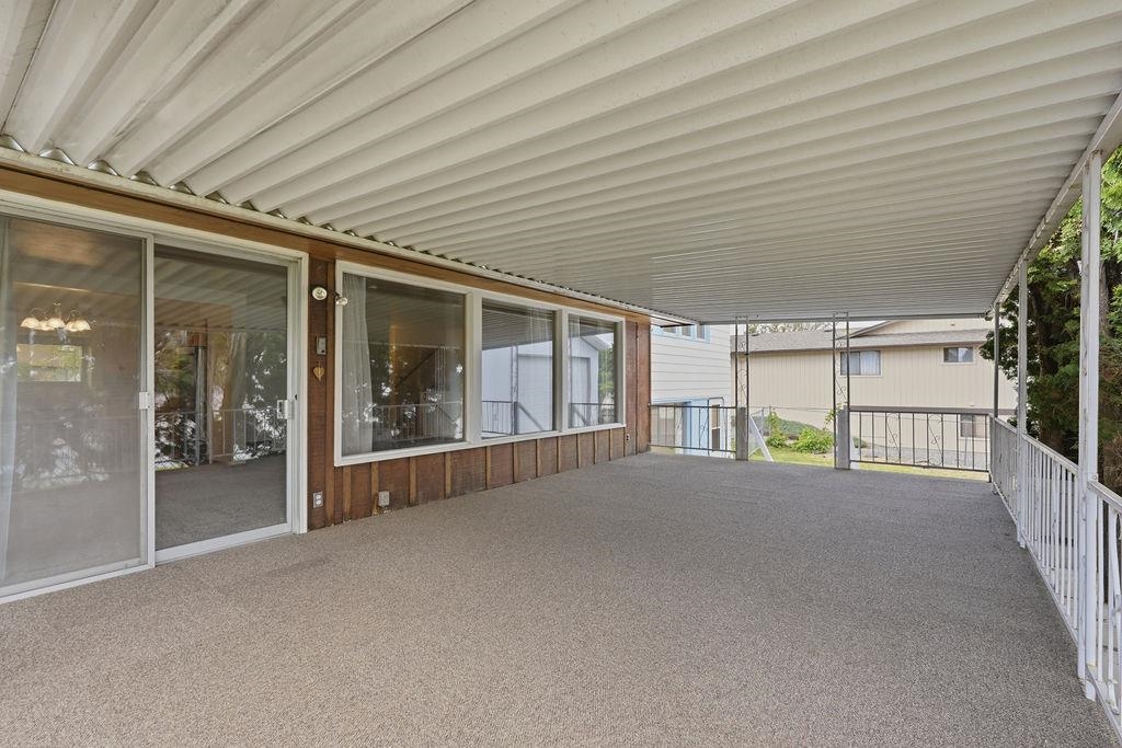 13313 E 11th Ave - Photo 35