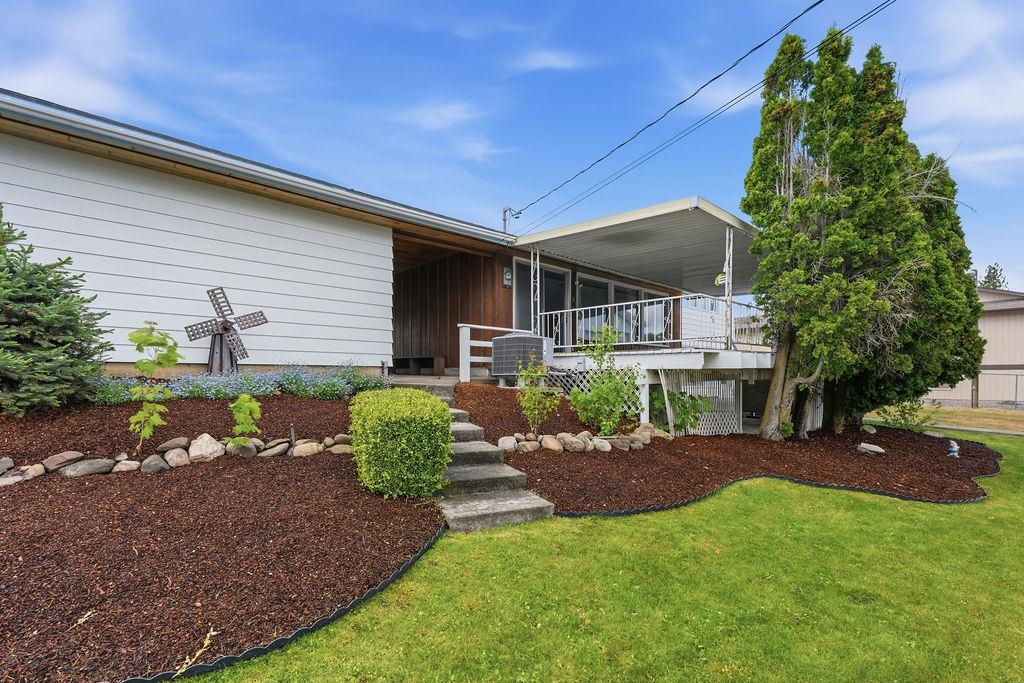 13313 E 11th Ave - Photo 37