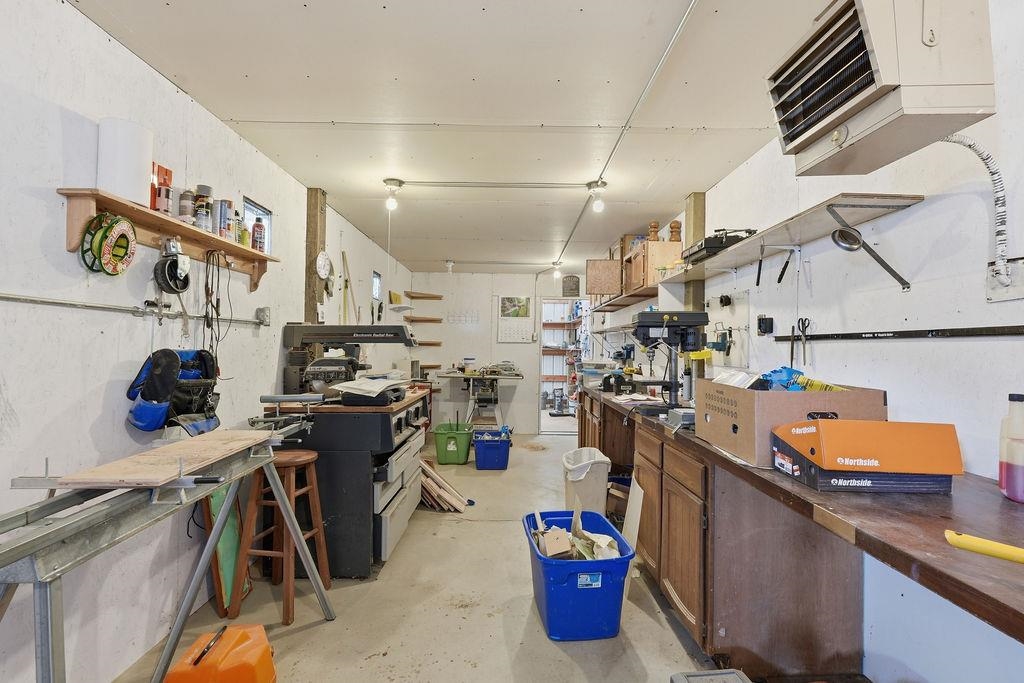 13313 E 11th Ave - Photo 43