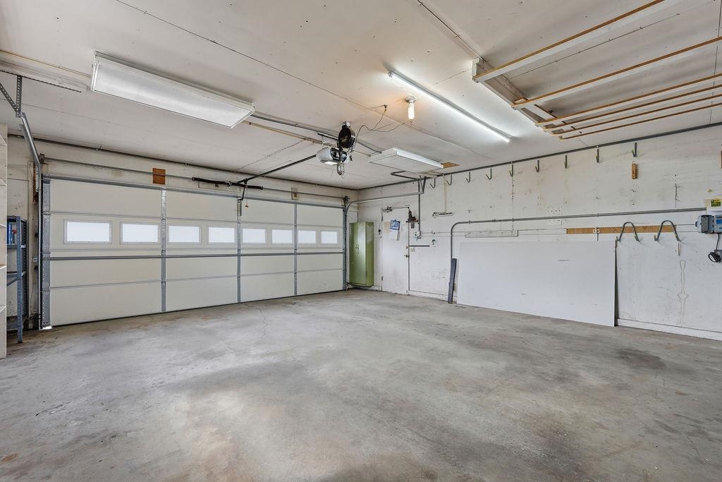 13313 E 11th Ave - Photo 49