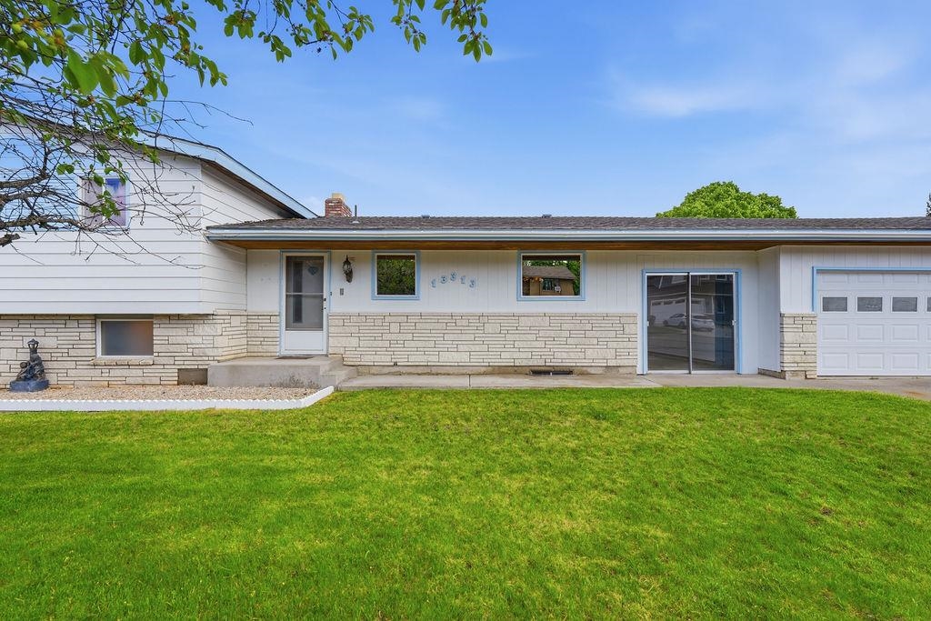 13313 E 11th Ave - Photo 6