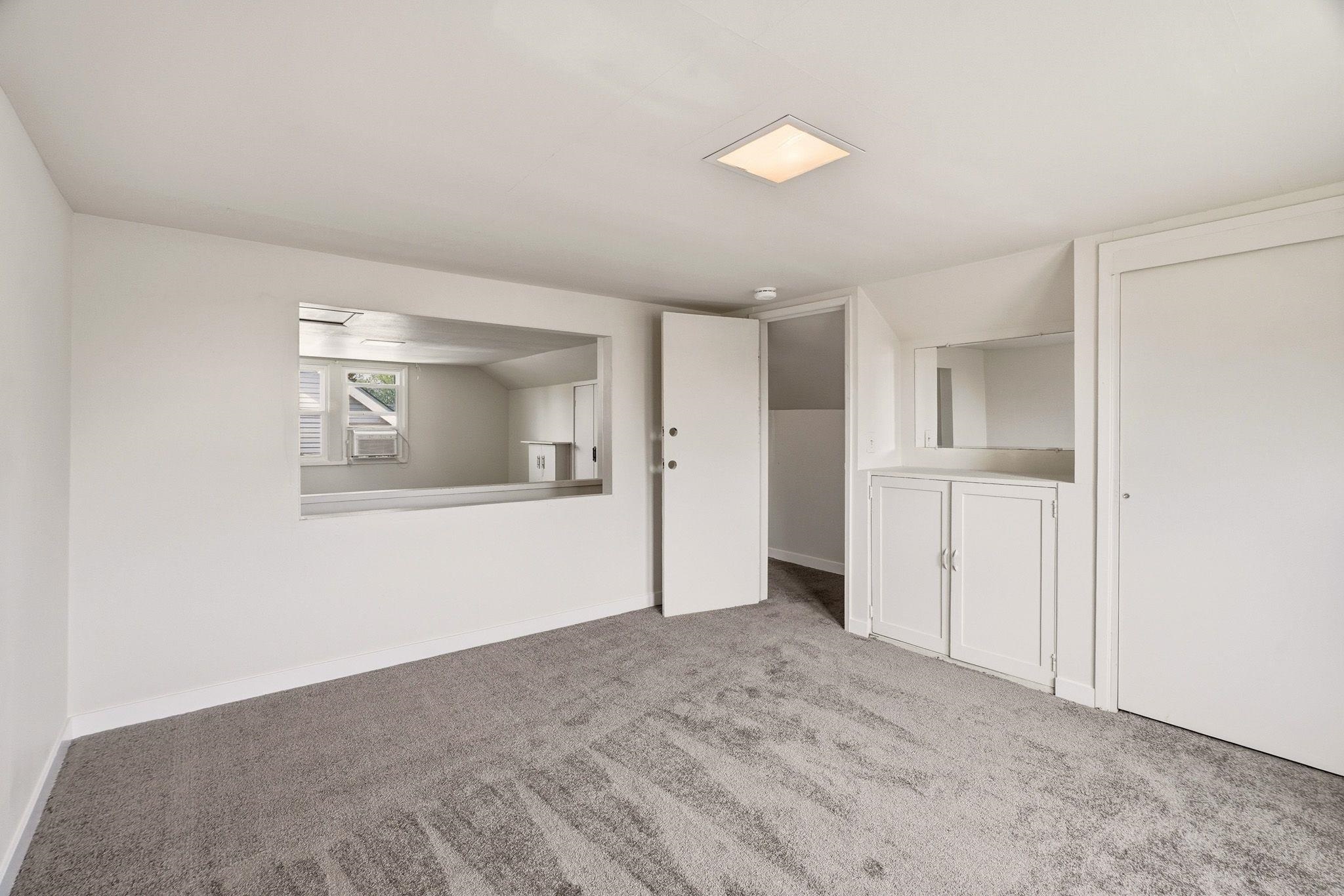 2428 N Normandie St - Photo 21