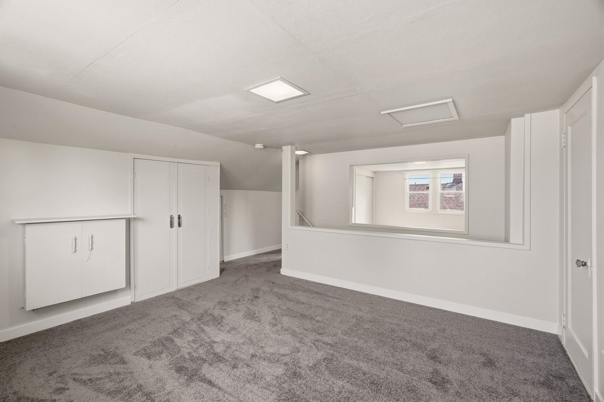 2428 N Normandie St - Photo 22