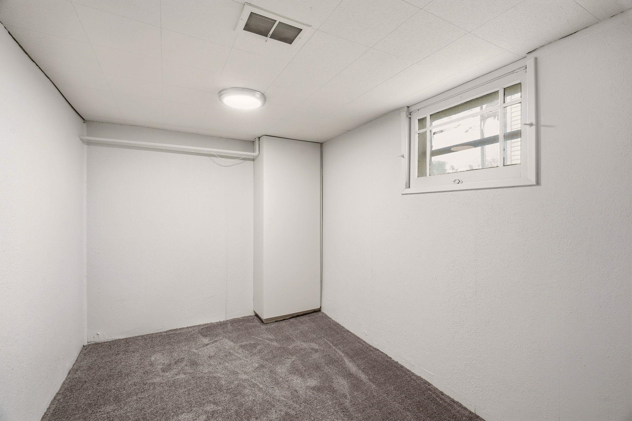 2428 N Normandie St - Photo 24