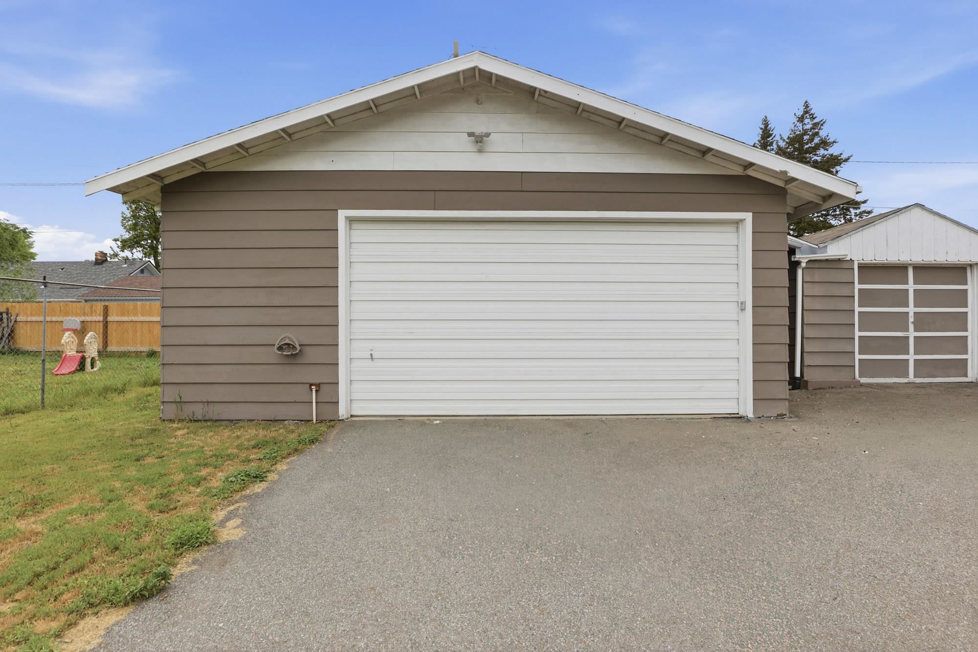 5619 N Regal St - Photo 25