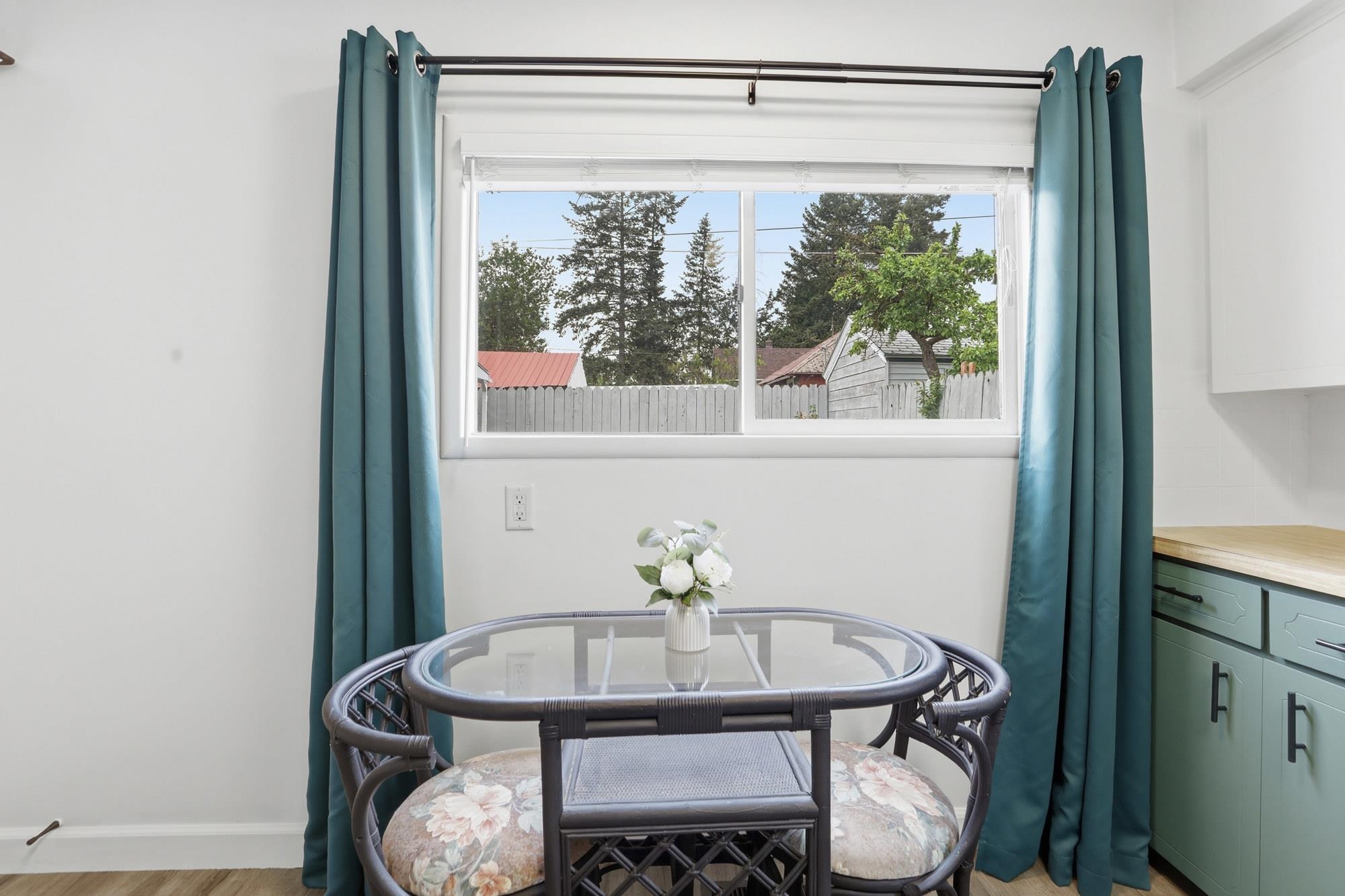 5619 N Regal St - Photo 6