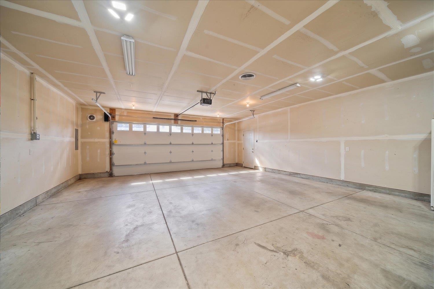 8417 E Upriver Dr - Photo 31