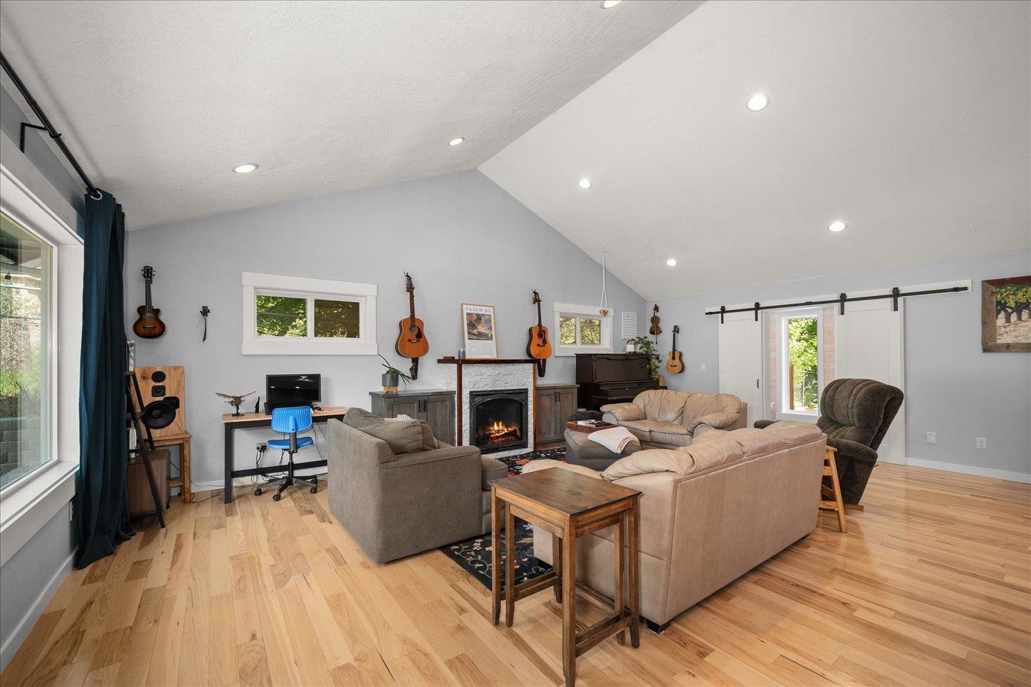 8417 E Upriver Dr - Photo 8