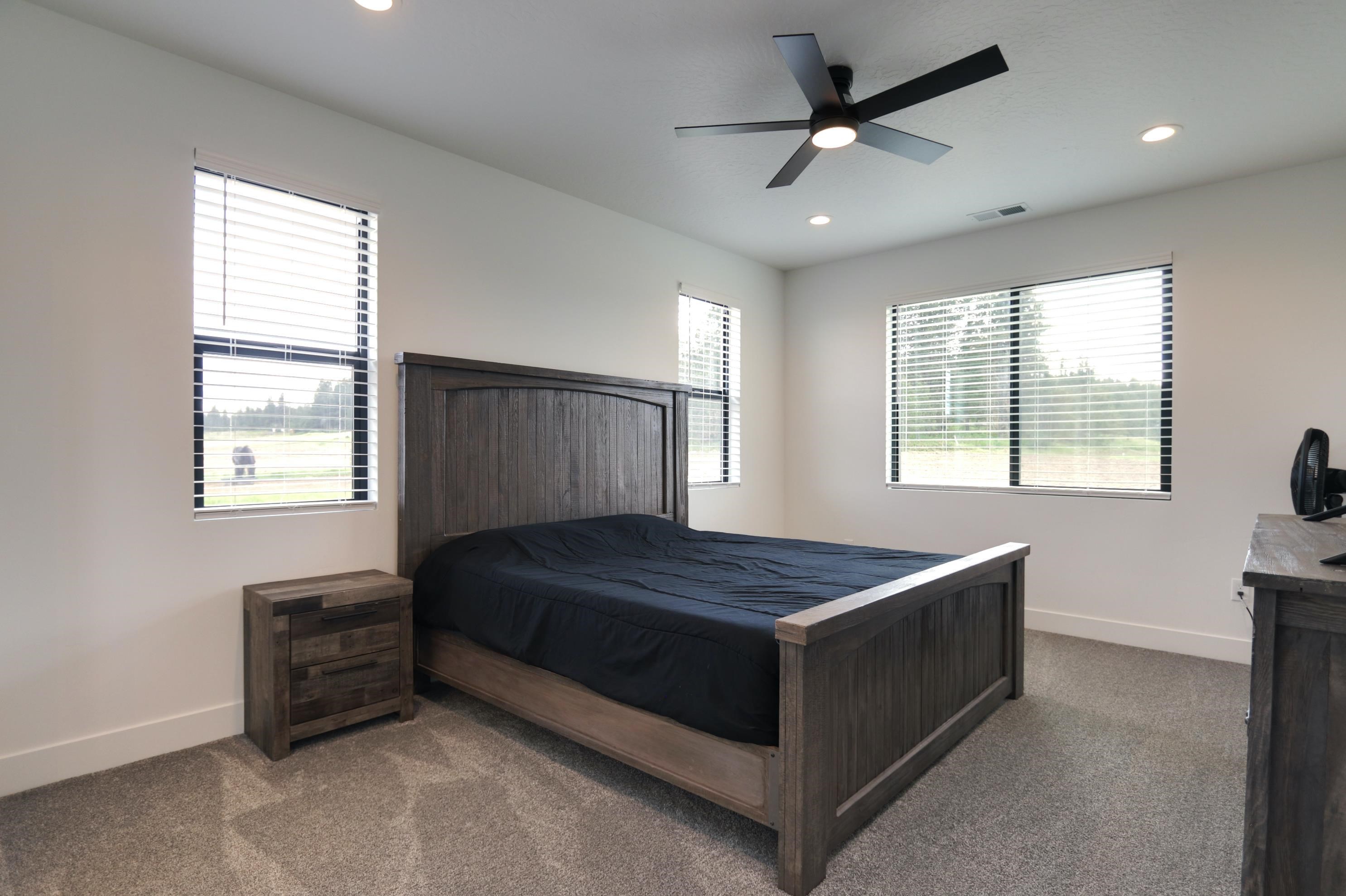 26433 N Spotted Rd - Photo 16