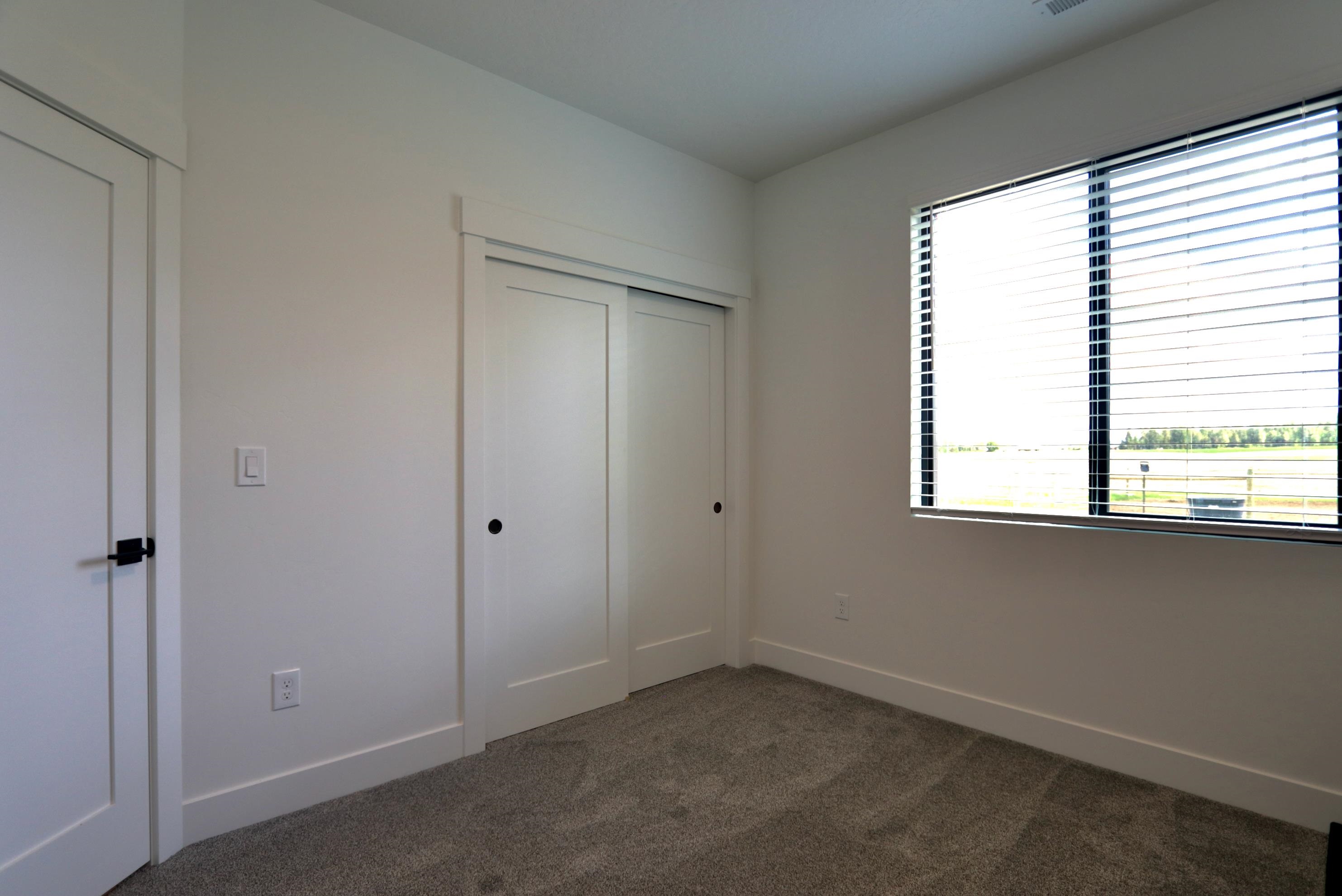 26433 N Spotted Rd - Photo 20