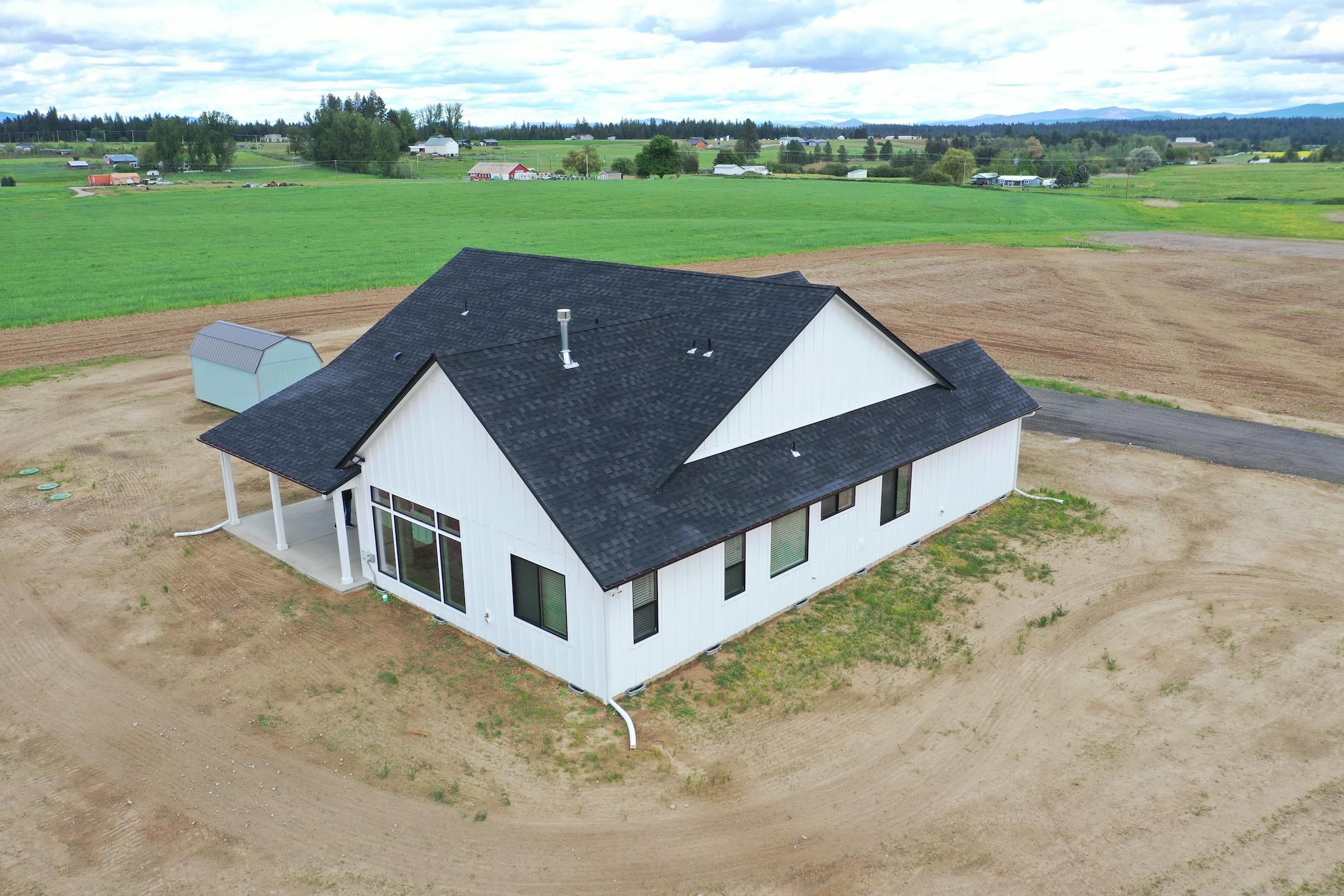 26433 N Spotted Rd - Photo 4