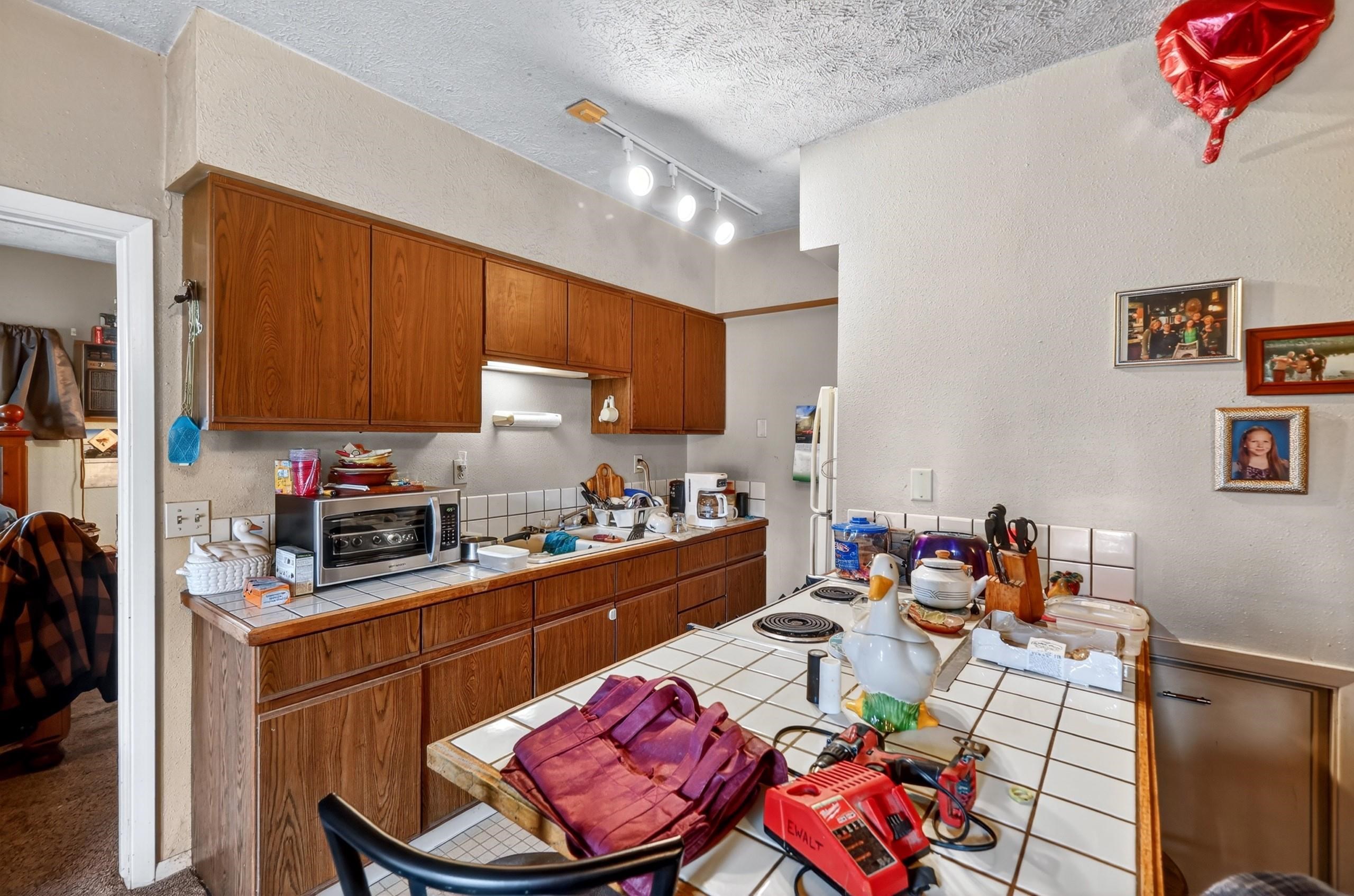 1118 E Montgomery Ave - Photo 17