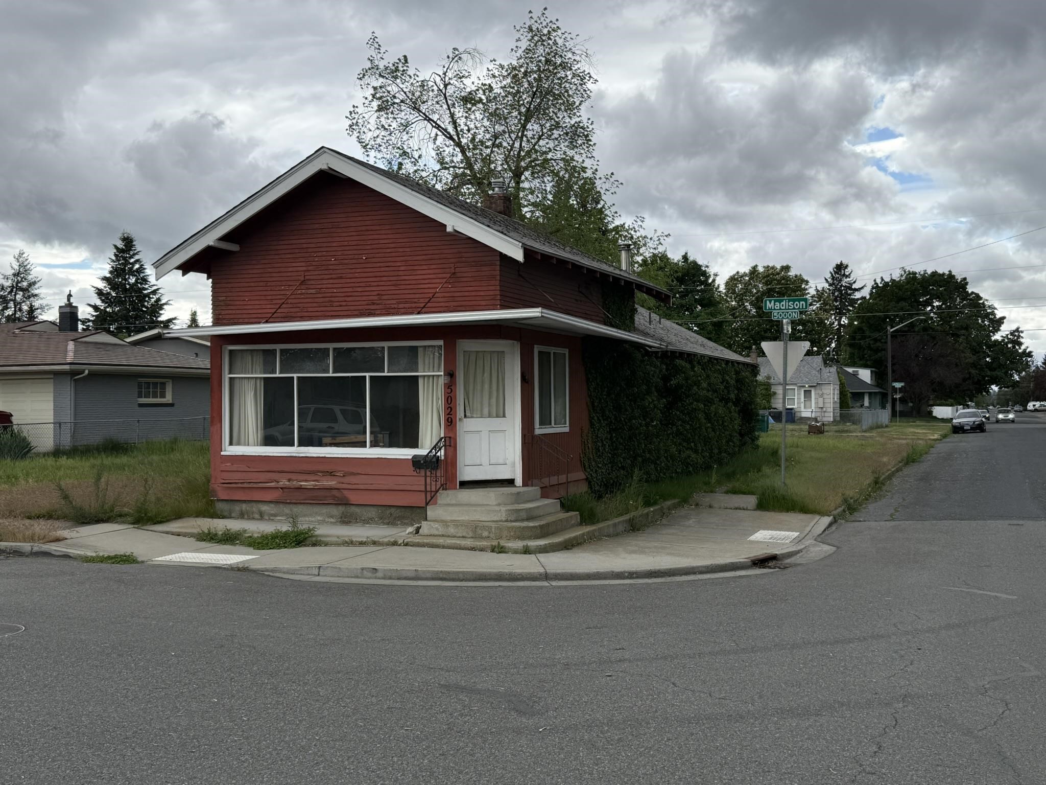 5029 N Madison St - Photo 1