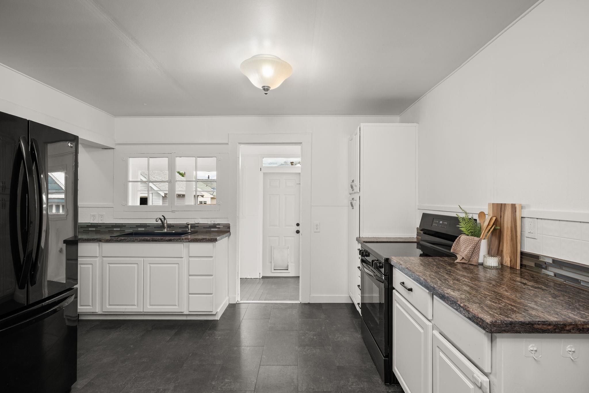 2527 E Diamond Ave - Photo 11
