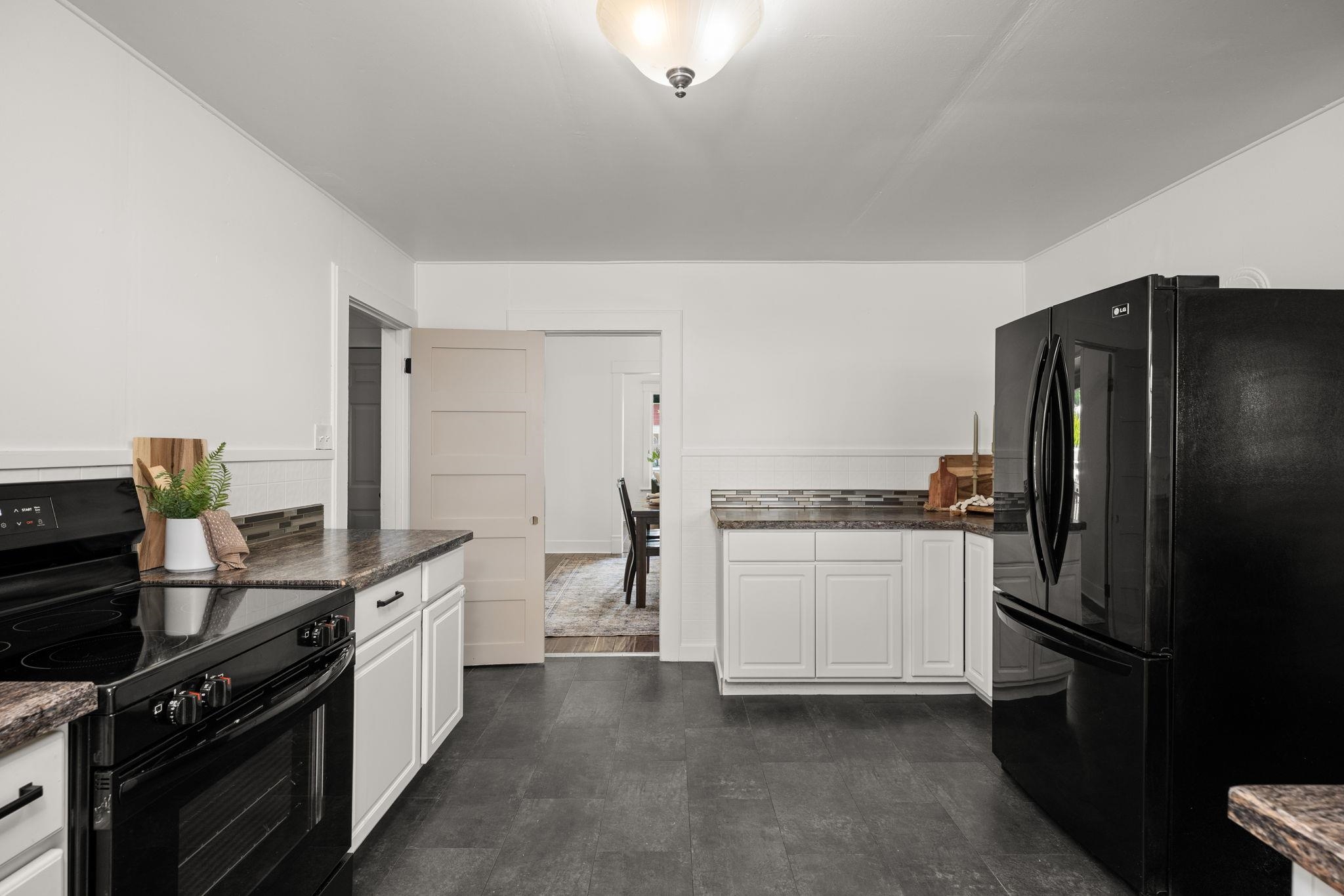 2527 E Diamond Ave - Photo 14