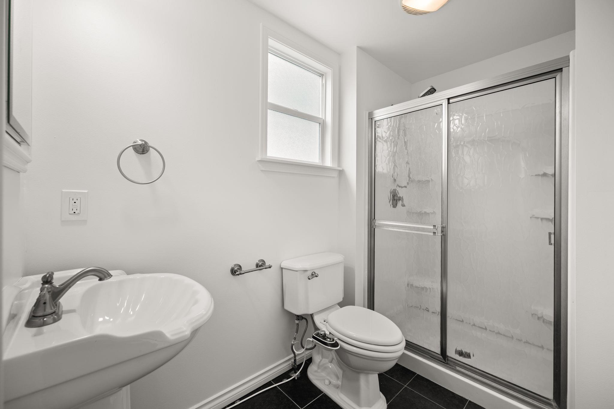 2527 E Diamond Ave - Photo 16