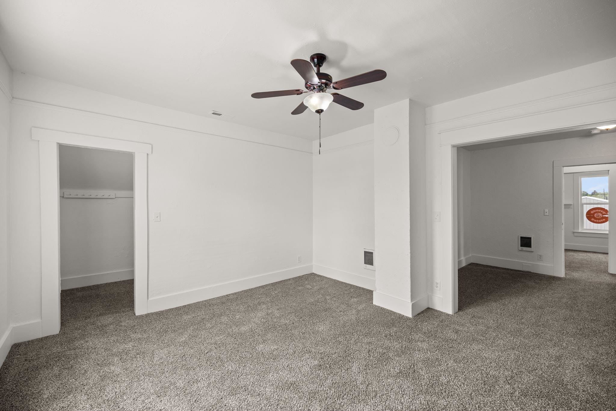 2527 E Diamond Ave - Photo 22