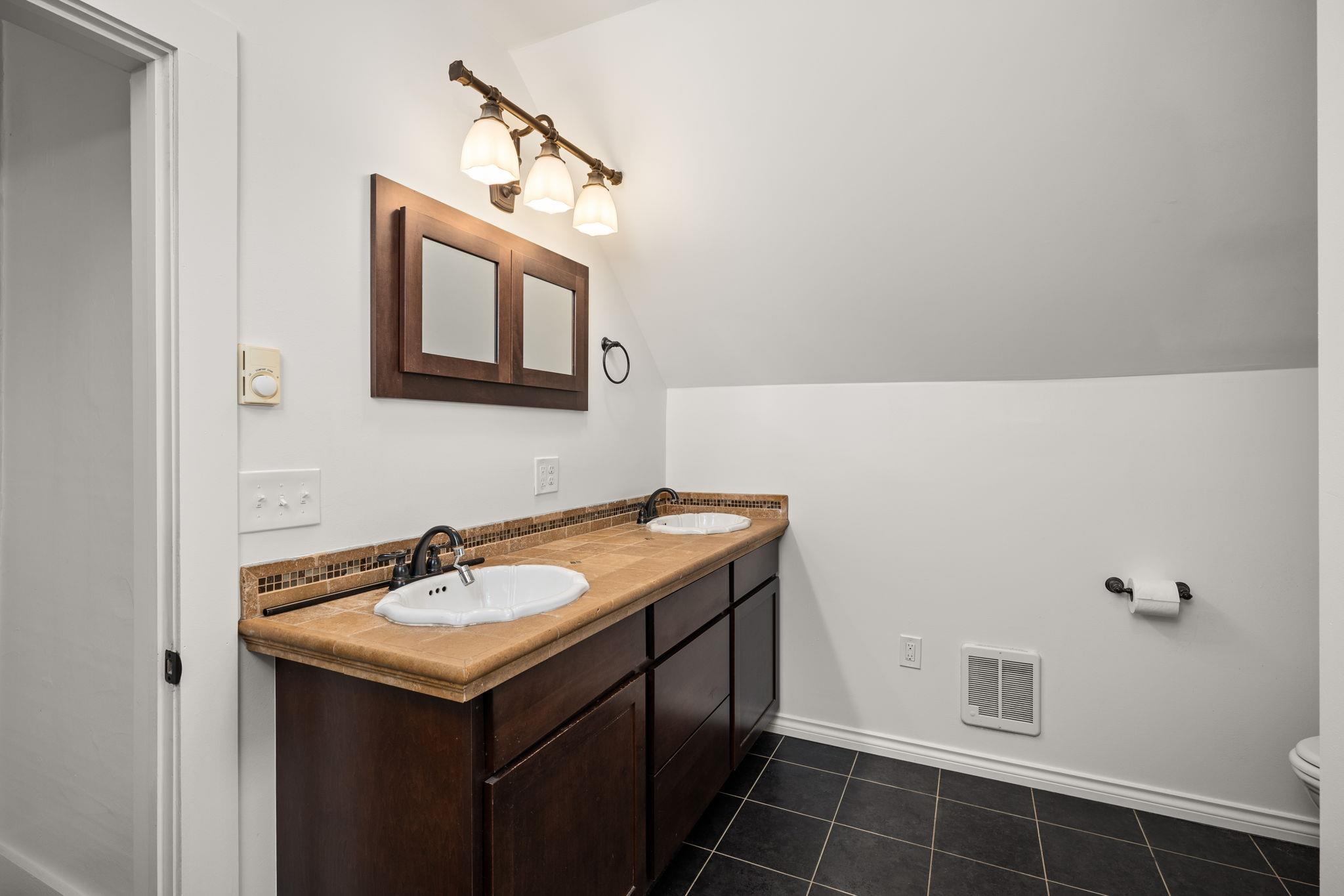 2527 E Diamond Ave - Photo 25