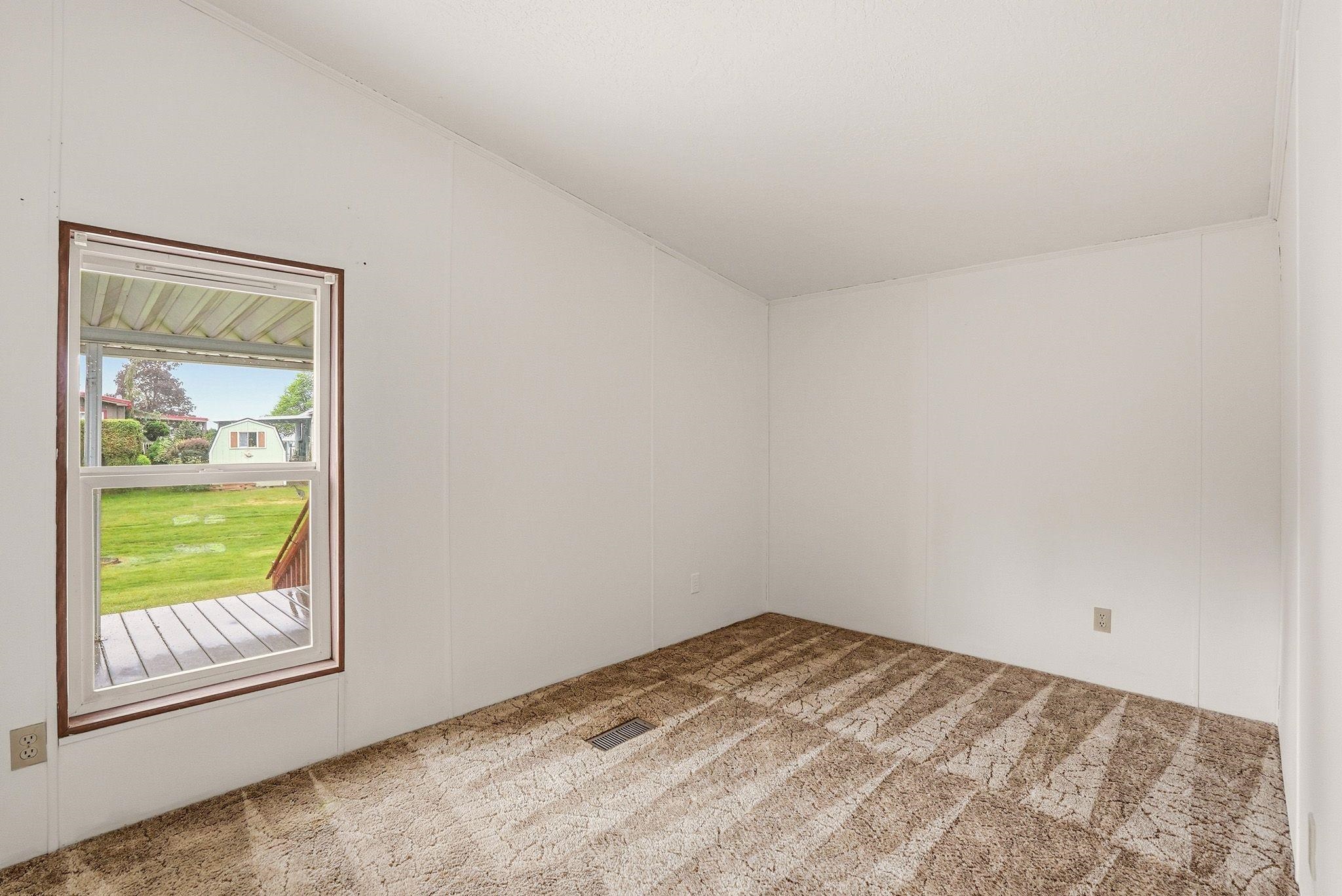 208 S Neyland Dr - Photo 14