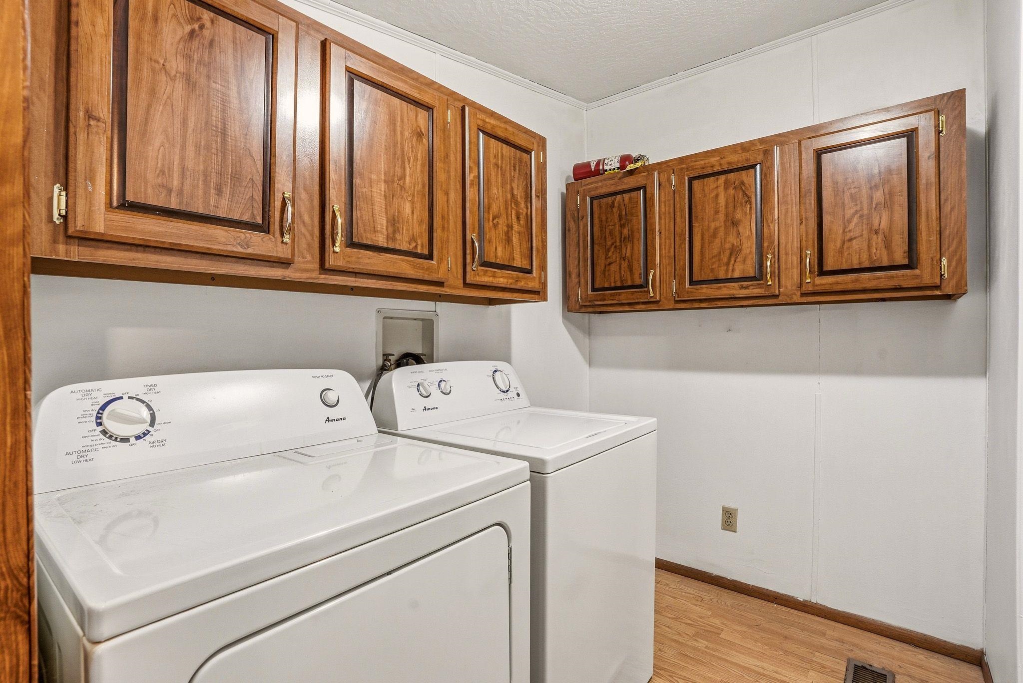 208 S Neyland Dr - Photo 19
