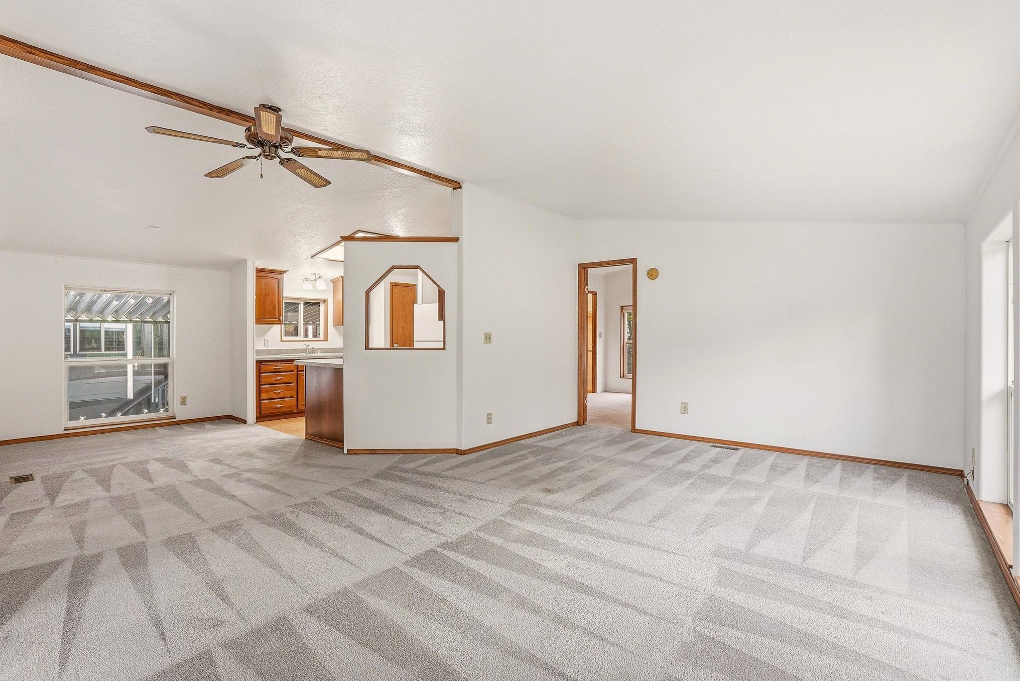 208 S Neyland Dr - Photo 3