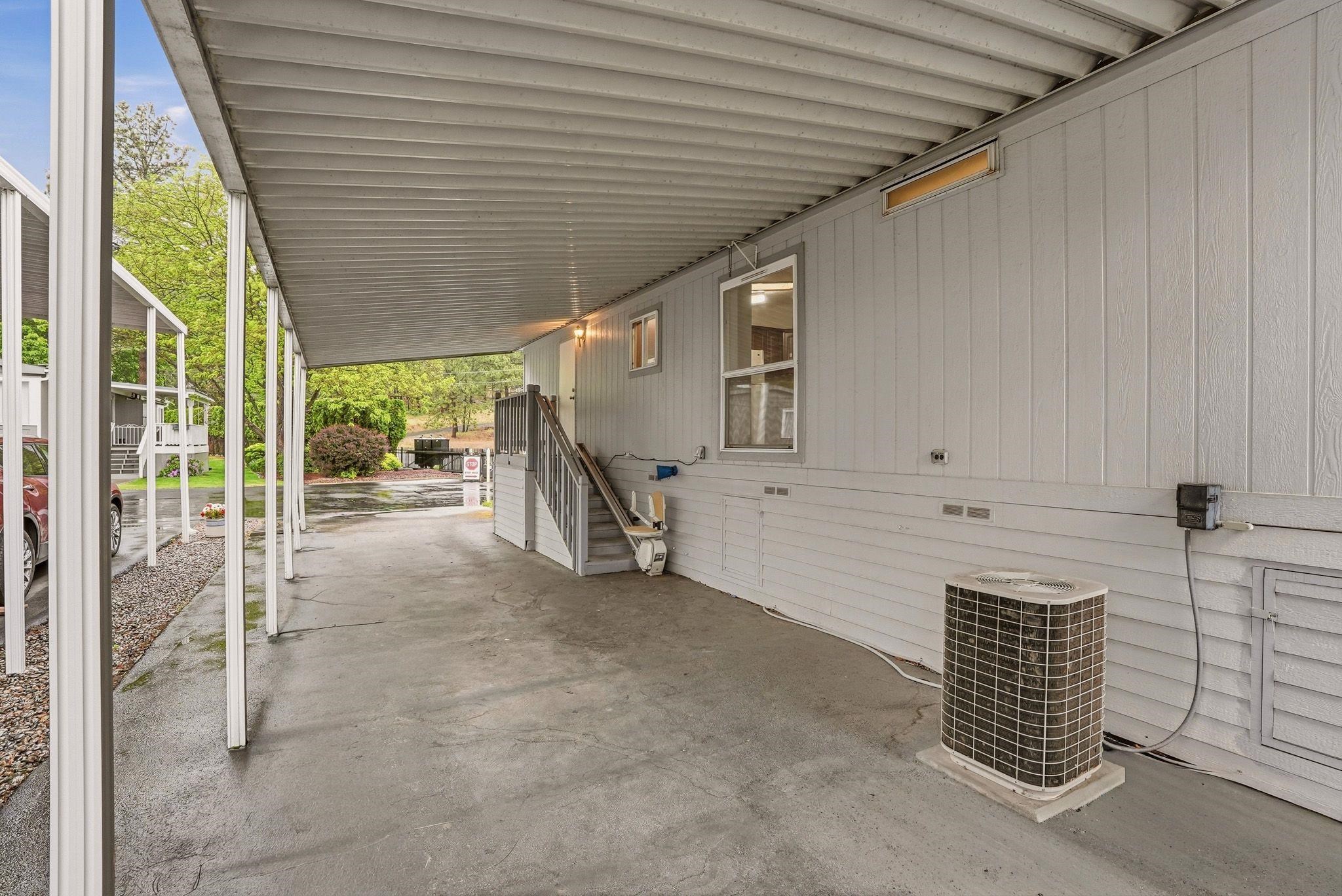 208 S Neyland Dr - Photo 44