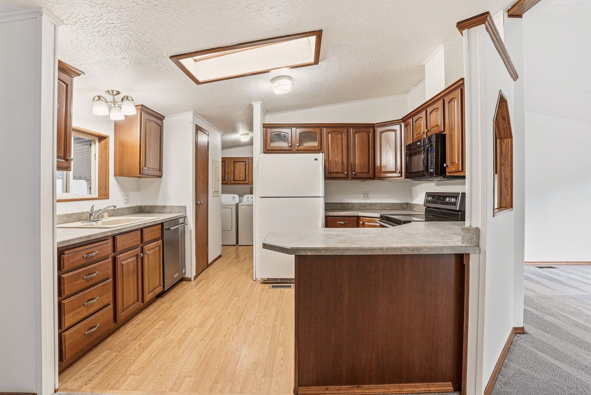 208 S Neyland Dr - Photo 7