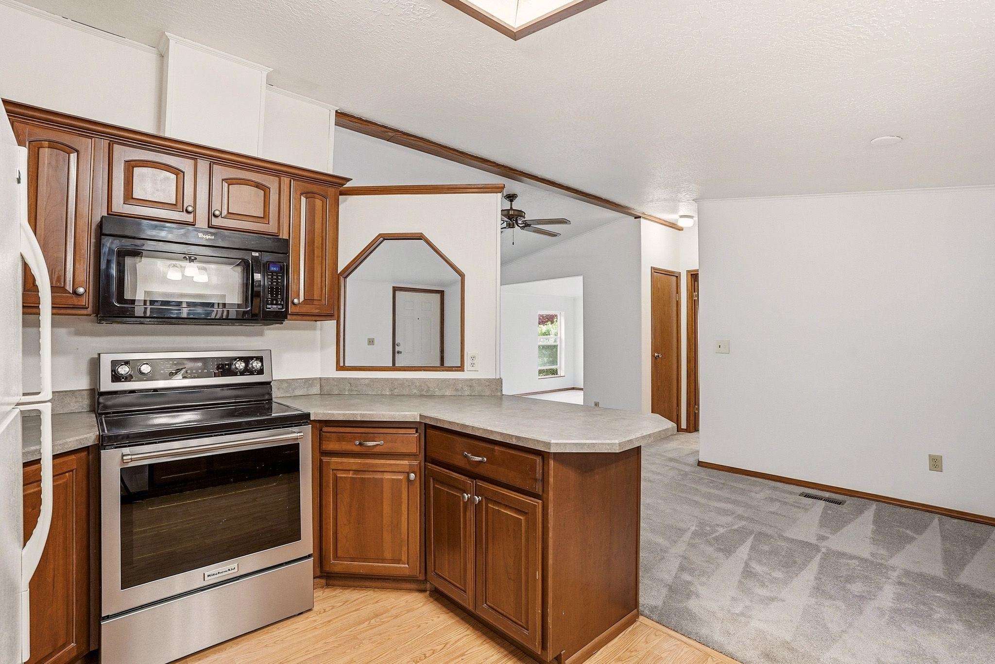 208 S Neyland Dr - Photo 9