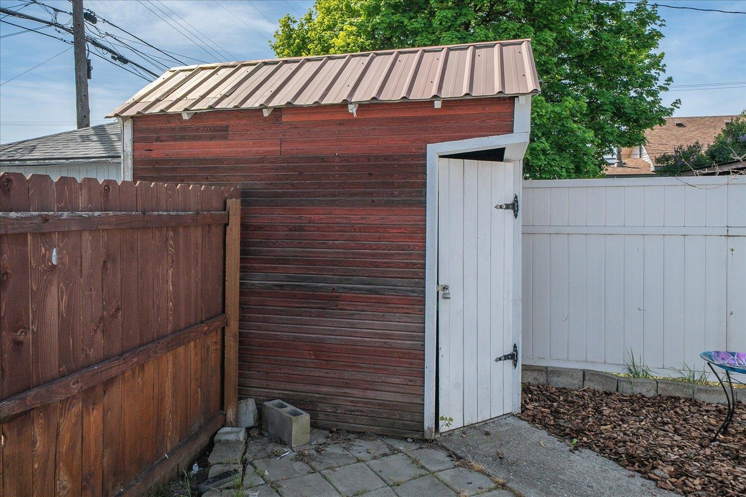 314 E Heroy Ave - Photo 28