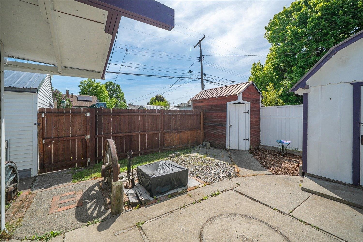 314 E Heroy Ave - Photo 30