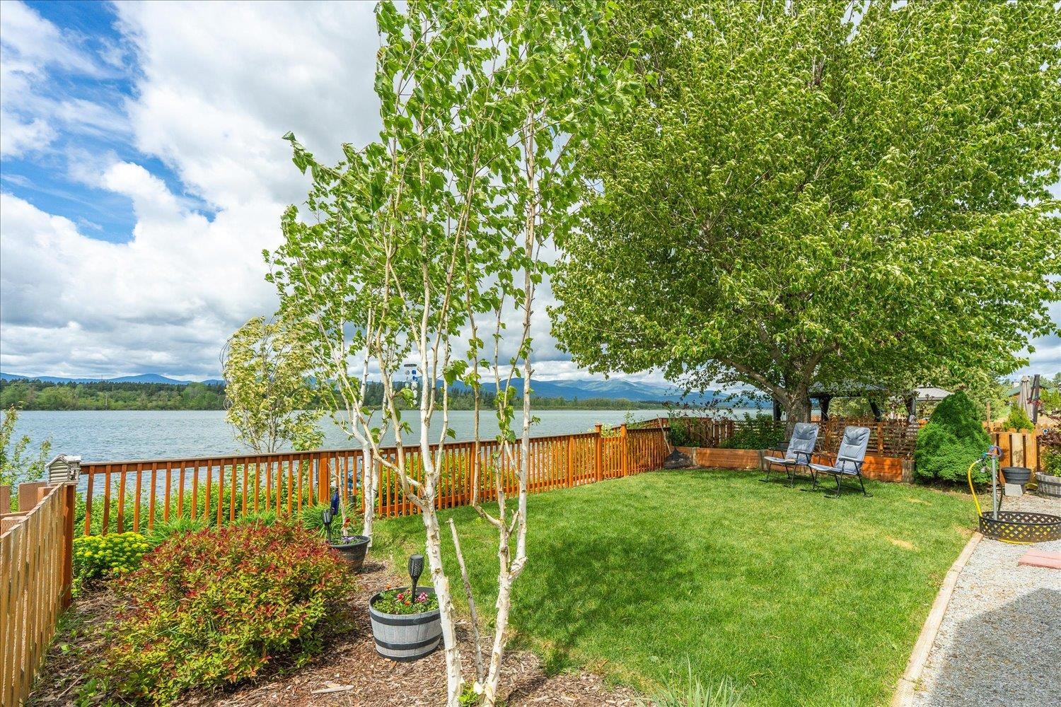 489 Guinevere DR Dr - Photo 3
