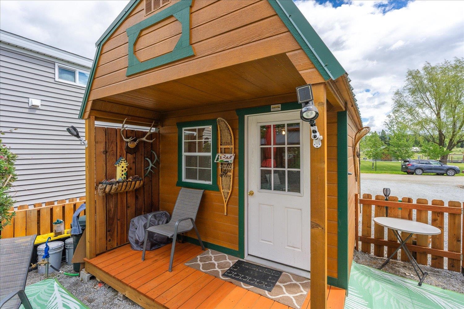 489 Guinevere DR Dr - Photo 21