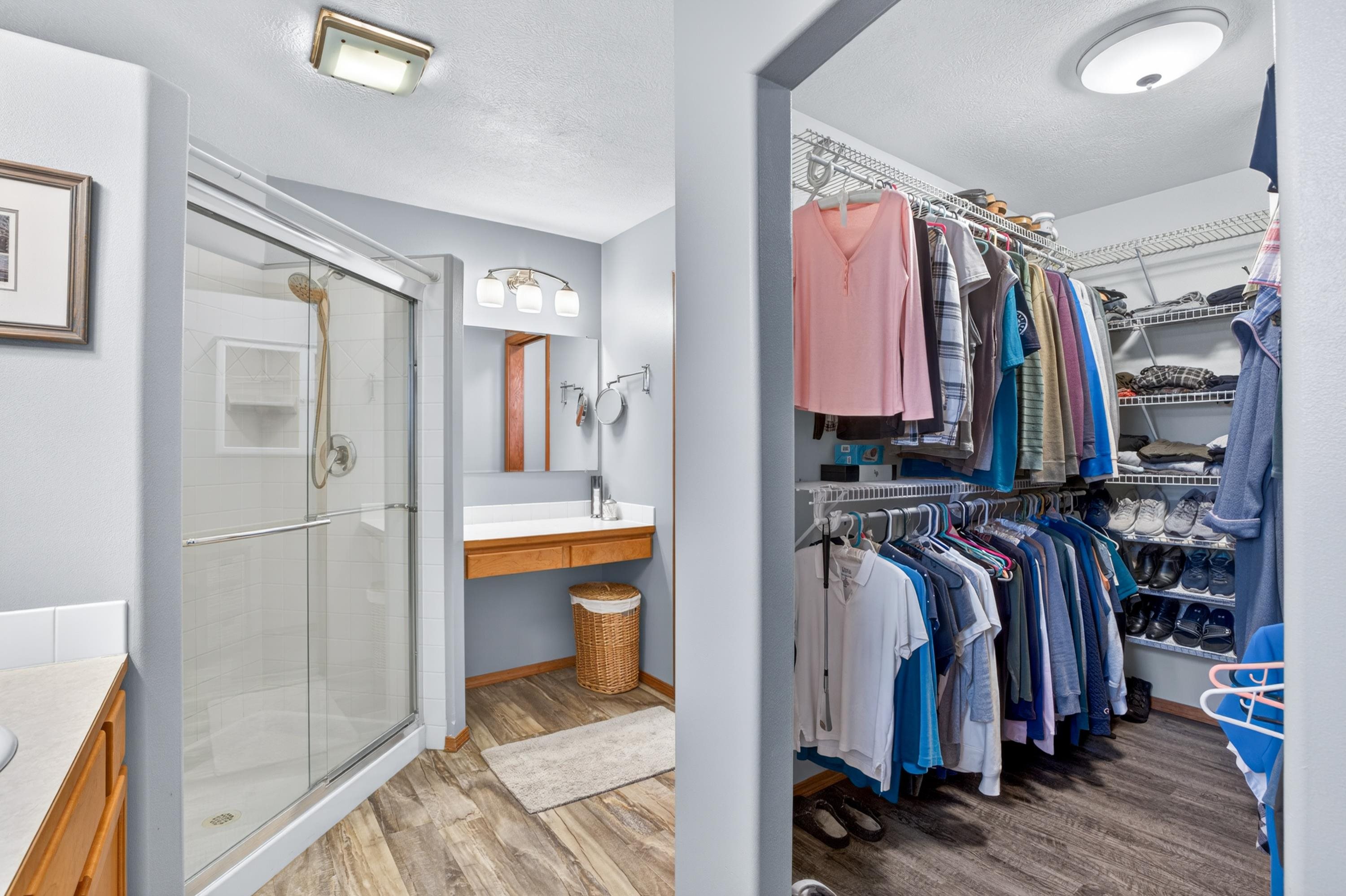13707 E 12TH Ave - Photo 12