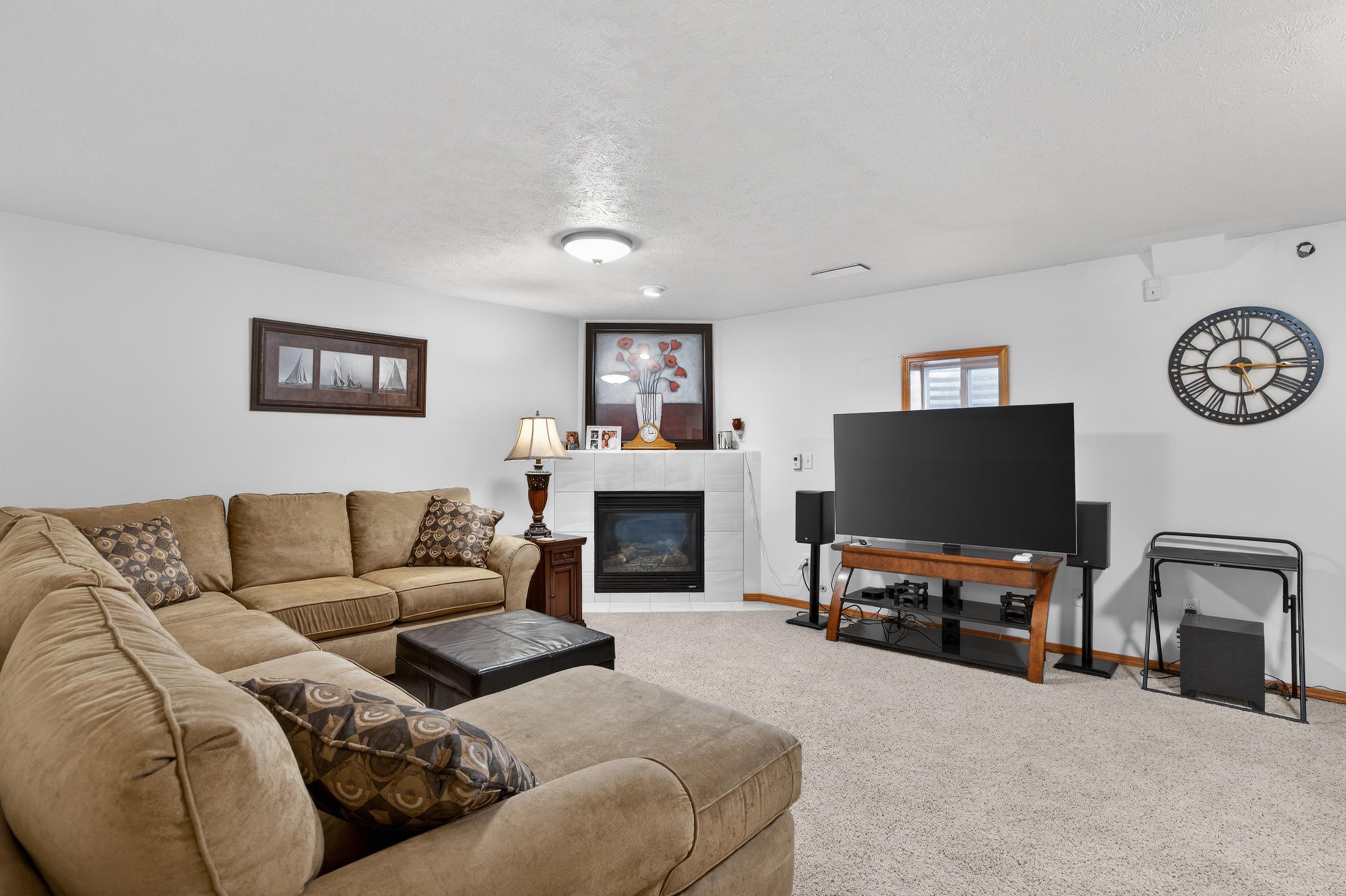 13707 E 12TH Ave - Photo 18