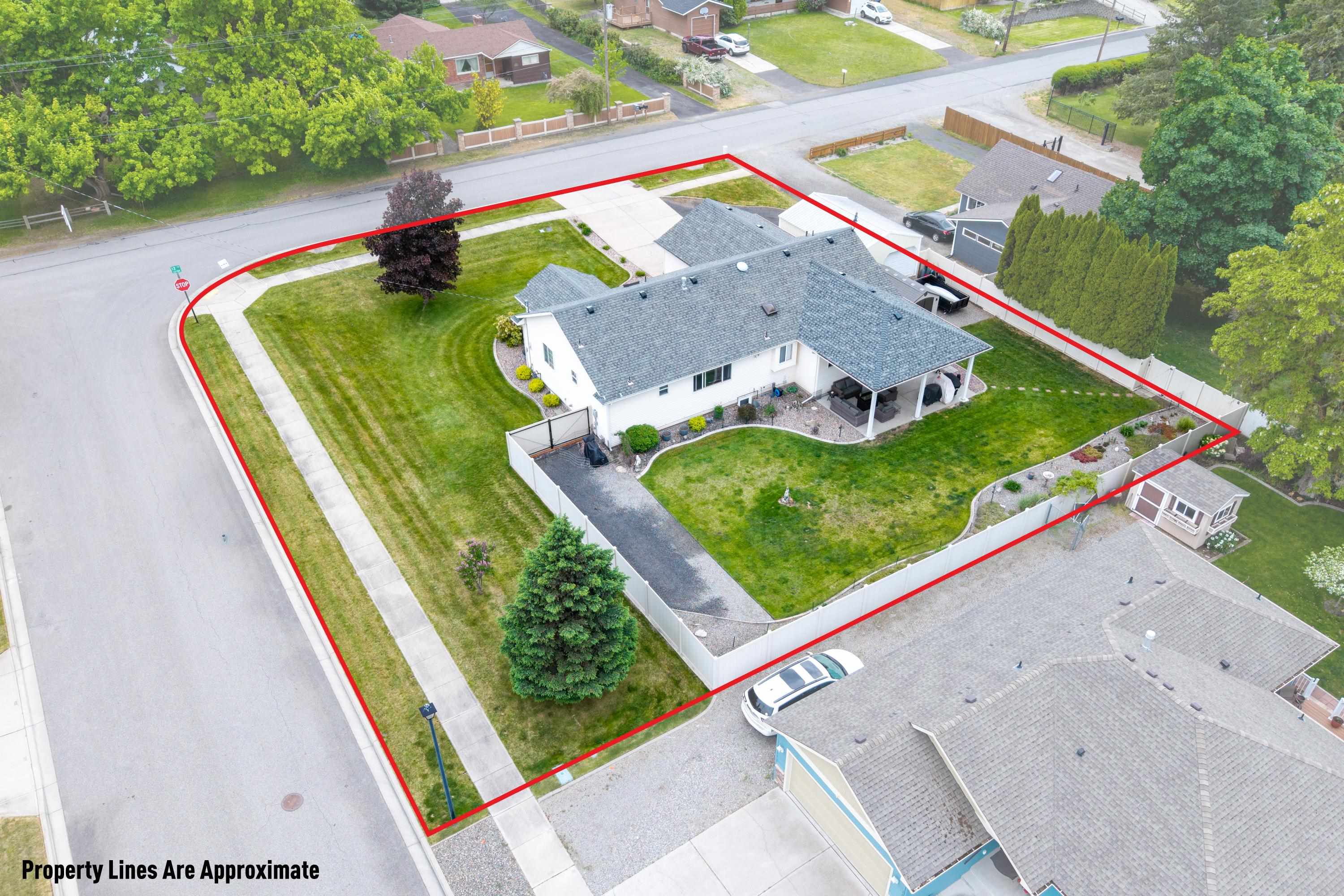13707 E 12TH Ave - Photo 36