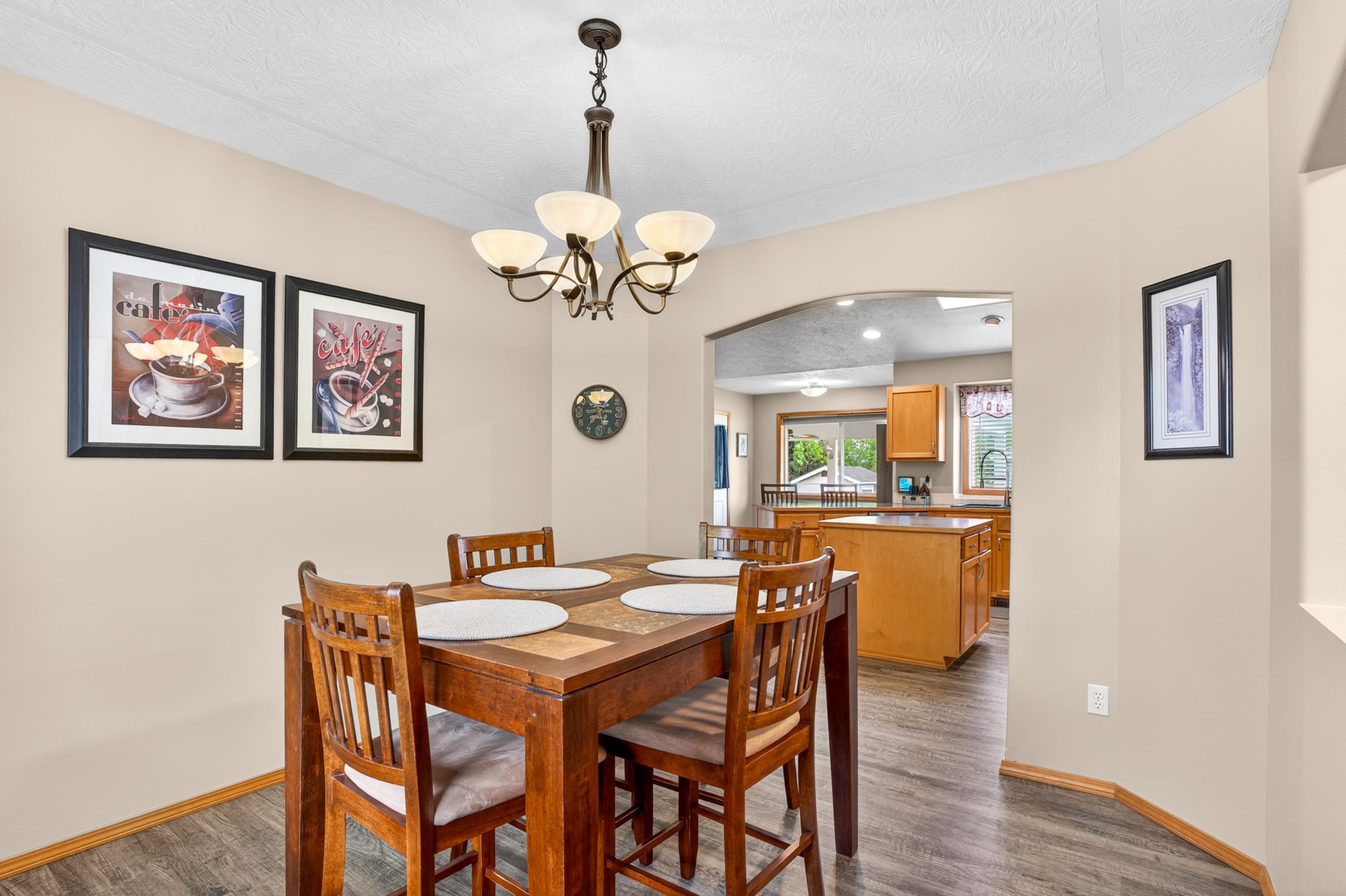 13707 E 12TH Ave - Photo 8