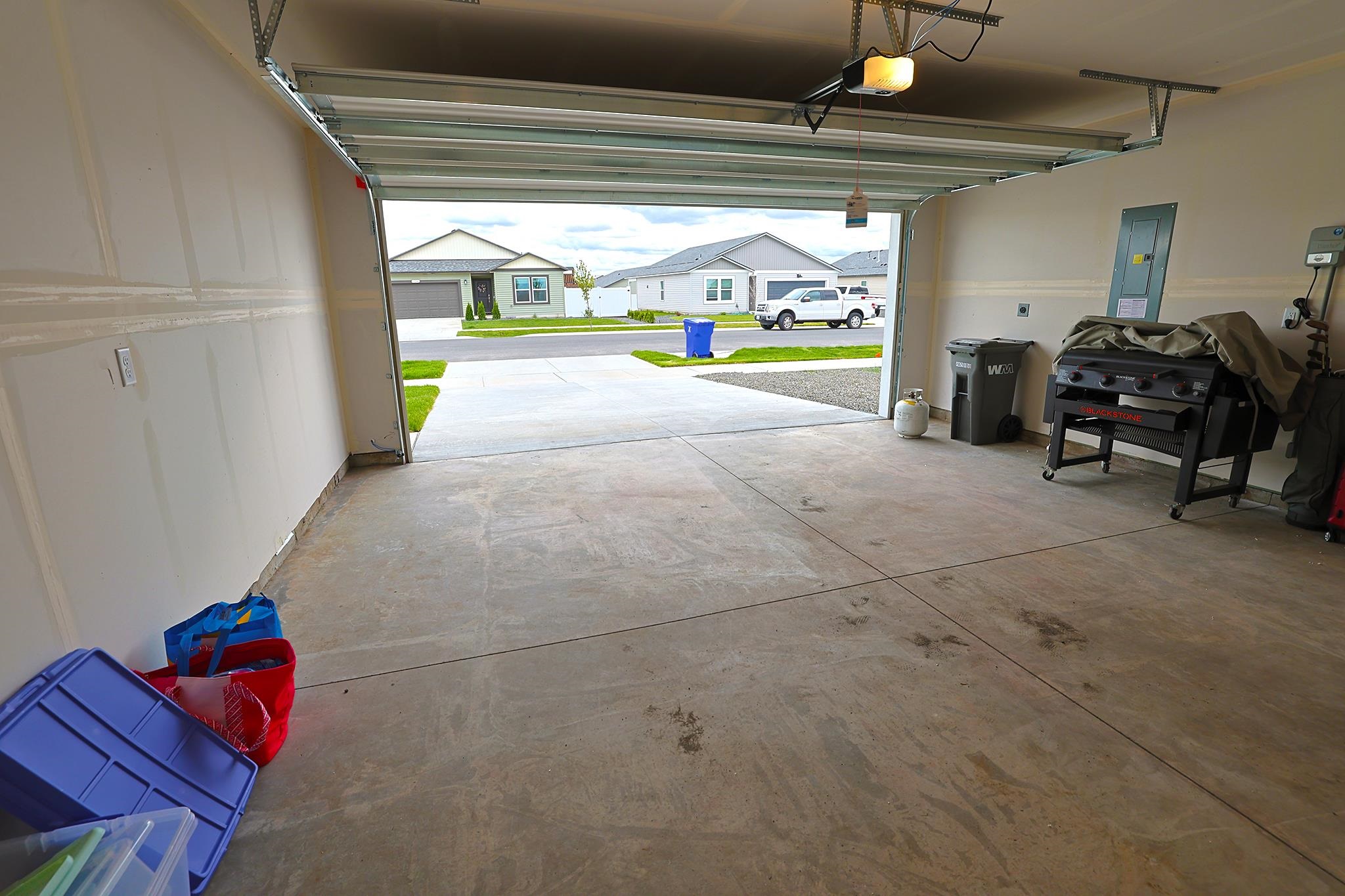 13540 W Crosswinds Ave - Photo 35