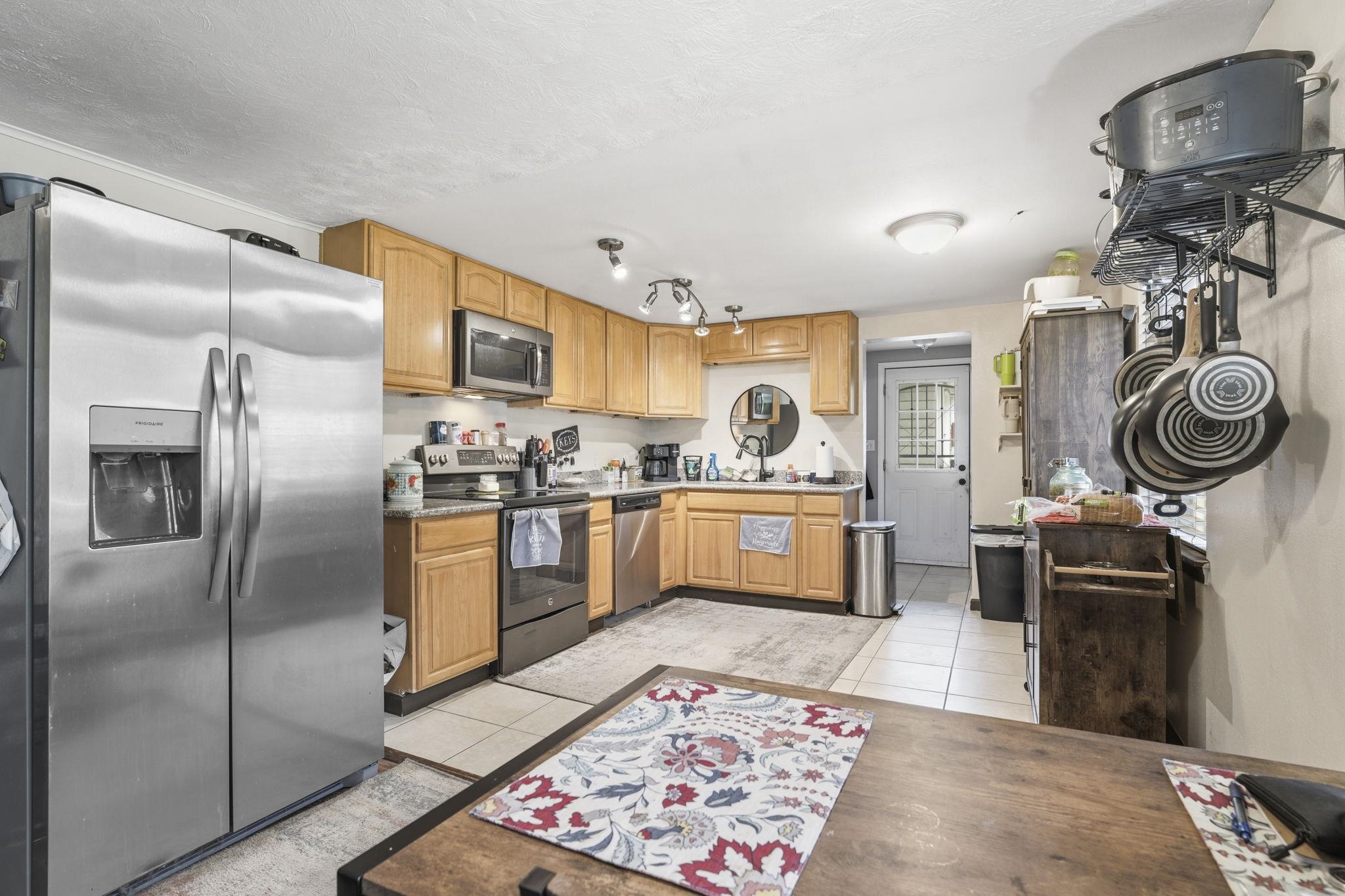 10907 E 17TH St - Photo 14