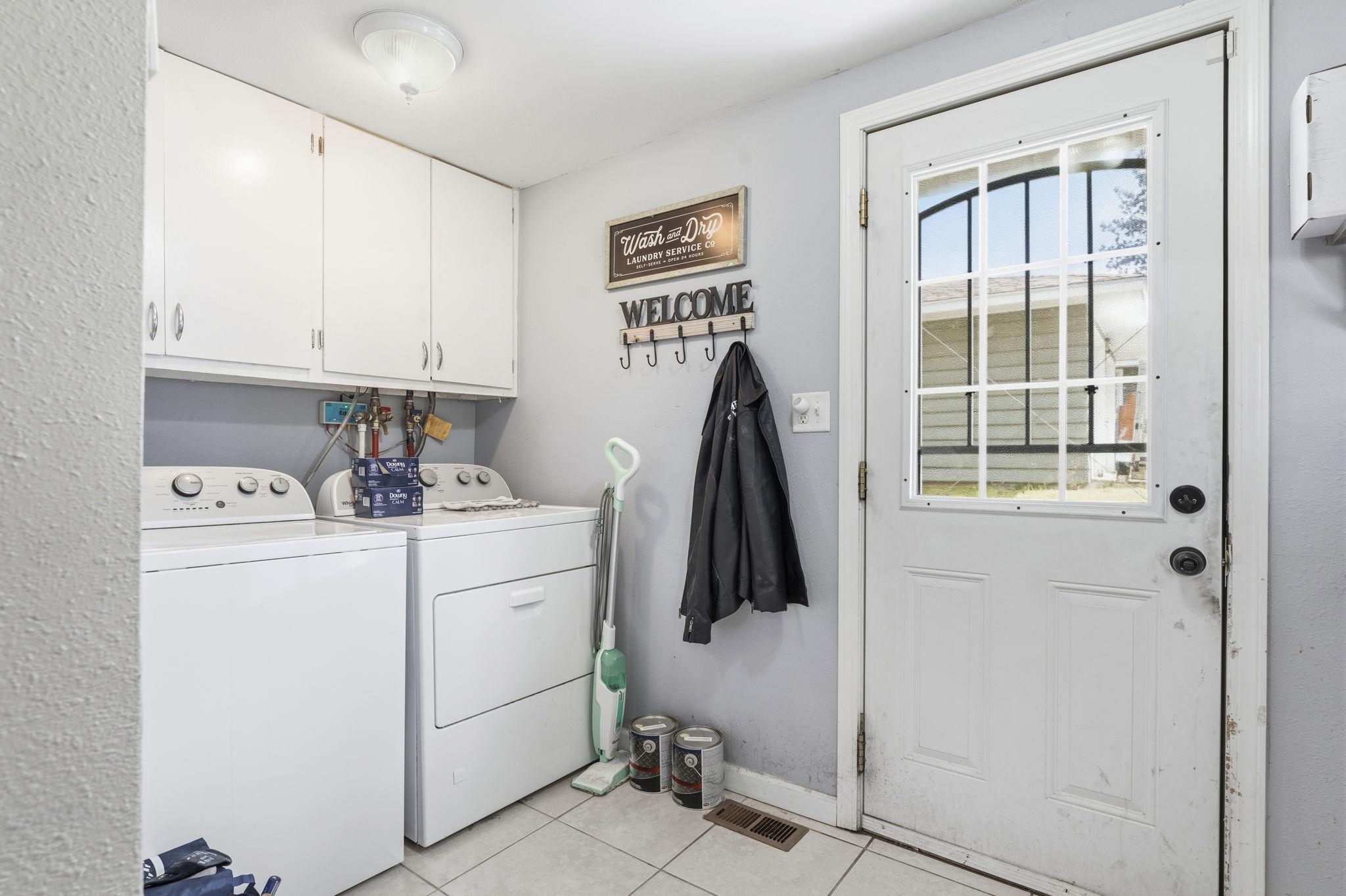10907 E 17TH St - Photo 36